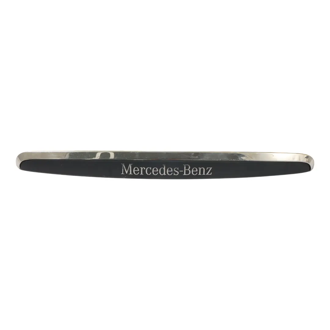 Poignée Hayon Bande Garniture pour Mercedes Citan W415 à propos du numéro de pièce A4157420130 Mercedes Citan W415 Poignée Hayon Bande Garniture - SKU A4157420130 - Numéro de pièce A4157420130
