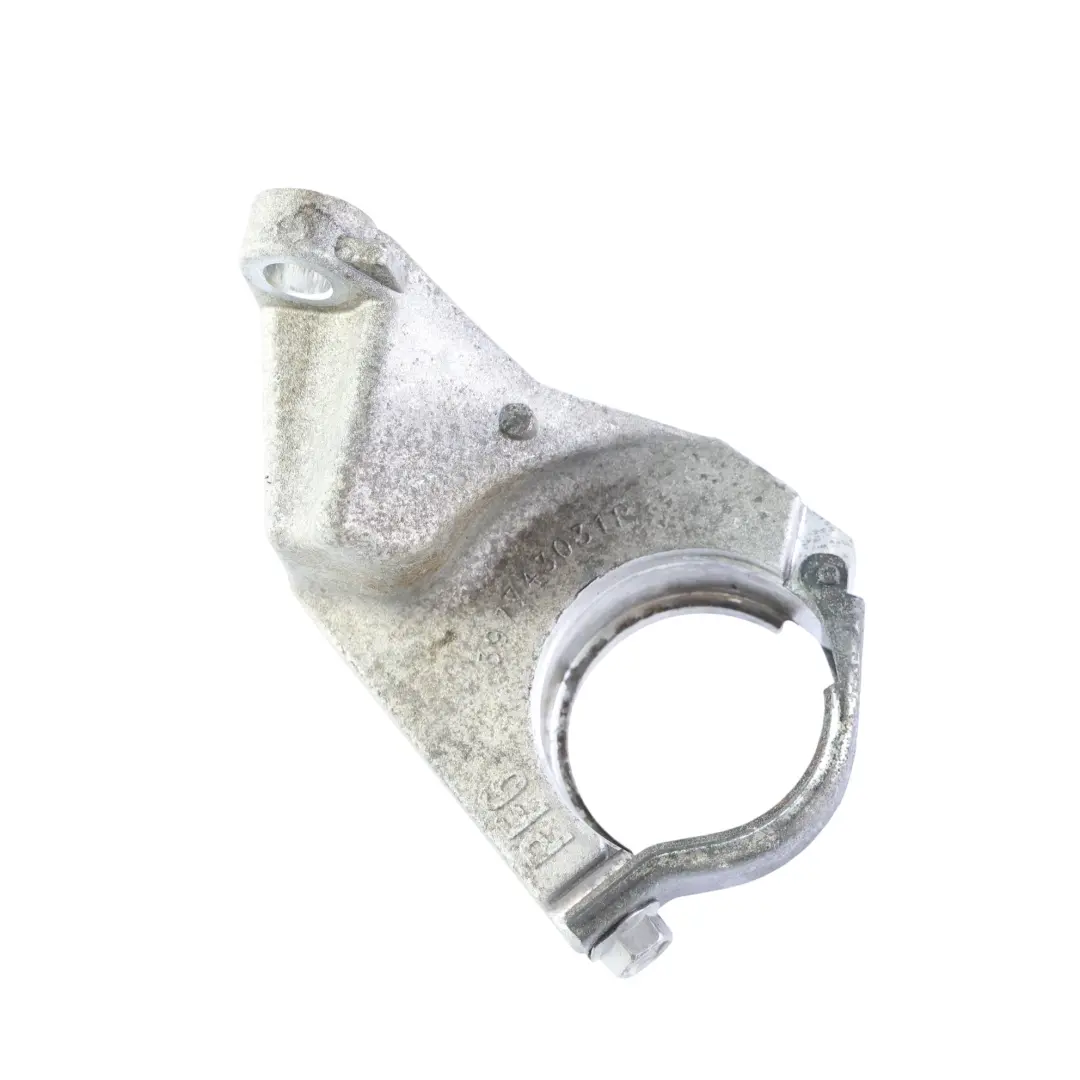 Mercedes Vito W447 Vorderachse Antriebswelle Halterung 4MATIC - SKU A4473300274 - Teilenummer A4473300274