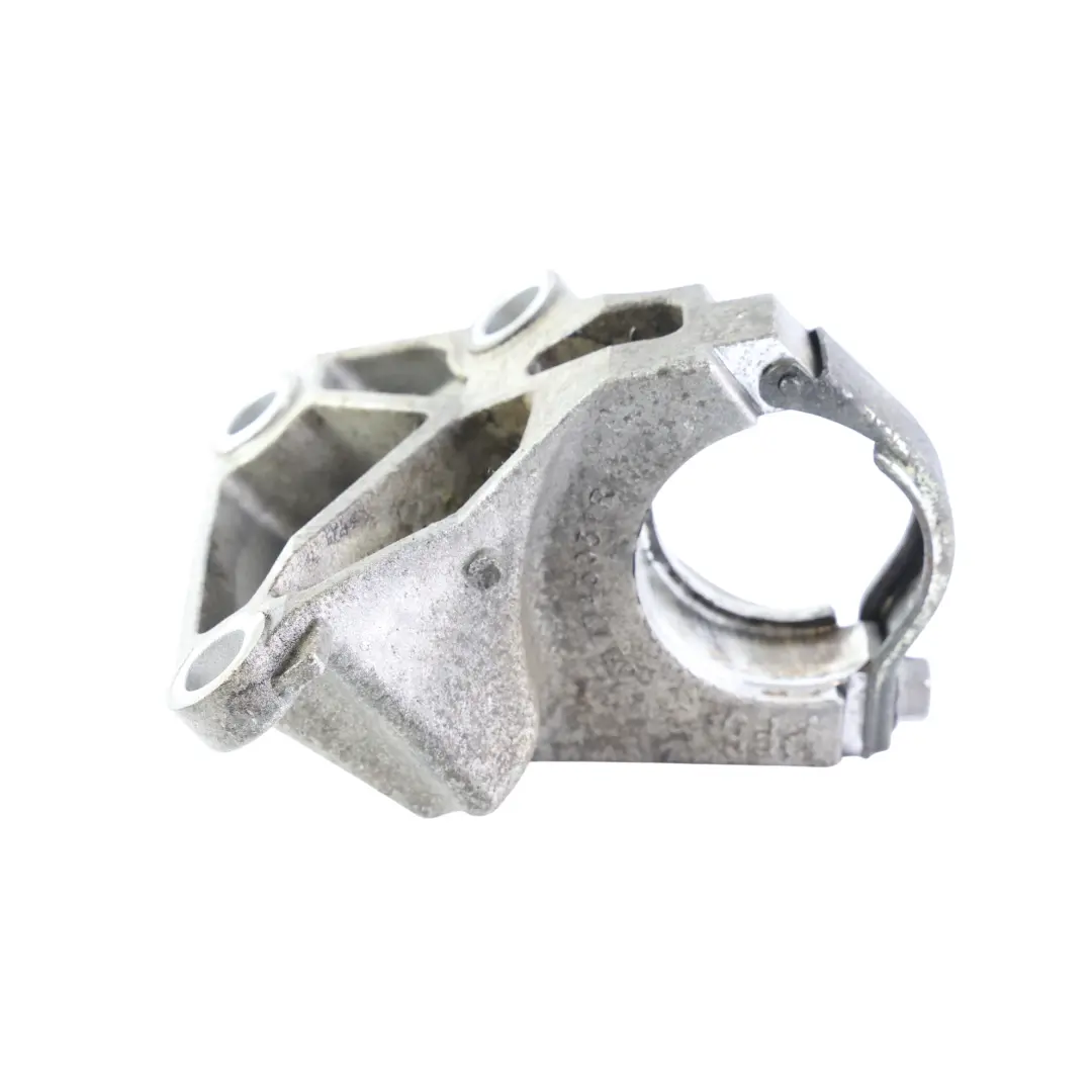 Supporto Staffa Albero Trasmissione Ant 4MATIC per Mercedes Vito W447 con numero di parte A4473300274 Mercedes Vito W447 Supporto Staffa Albero Trasmissione Ant 4MATIC - SKU A4473300274 - Numero di parte A4473300274