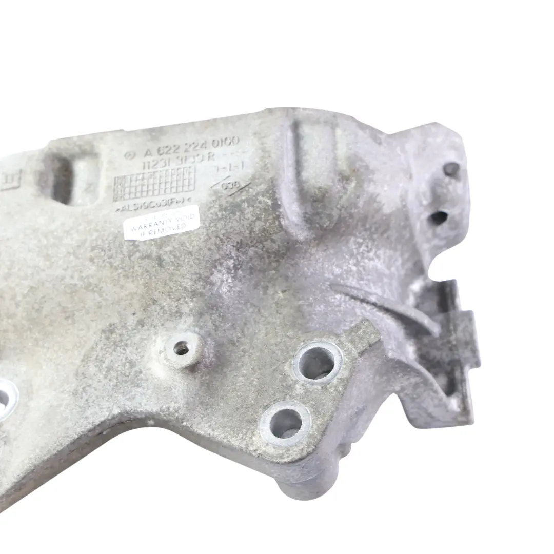 Support Mounting Bearing OM622 Diesel to Mercedes Vito W447 Engine with Part number A6222240100 Mercedes Vito W447 Engine Support Mounting Bearing OM622 Diesel - SKU A6222240100 - Part number A6222240100