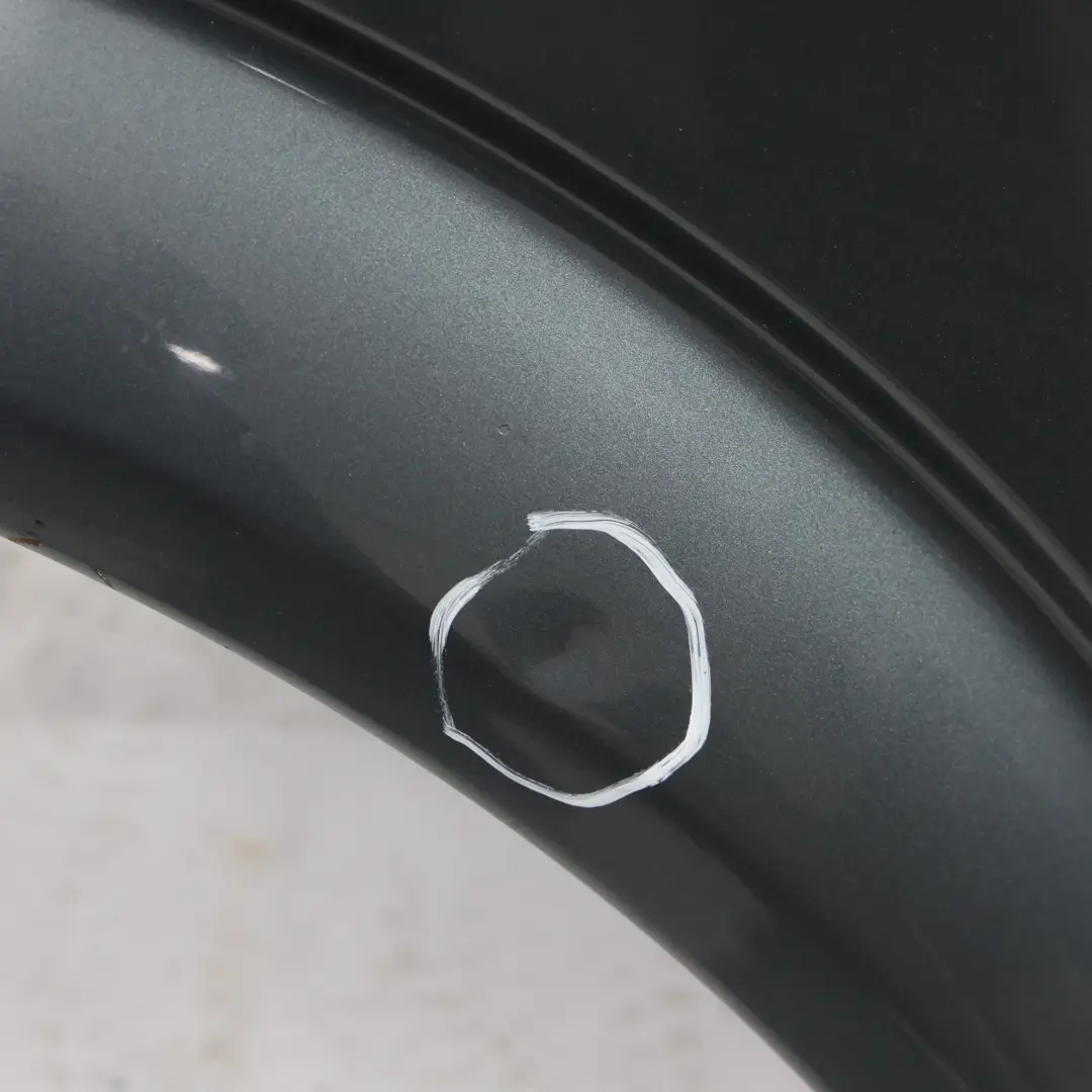 Pannello anteriore destro Parafango Argento Brillante - 9744 per Mercedes Vito W639 con numero di parte A6398800700 Mercedes Vito W639 Pannello anteriore destro Parafango Argento Brillante - 9744 - SKU A6398800700-FLG - Numero di parte A6398800700