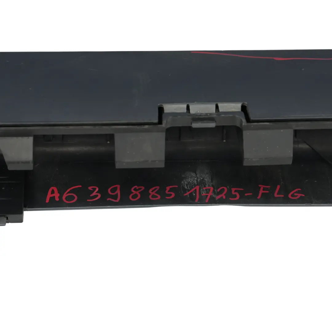 Support Central Pare-Chocs Arrière pour Mercedes Vito W639 à propos du numéro de pièce A6398851725 Mercedes Vito W639 Support Central Pare-Chocs Arrière - SKU A6398851725-FLG - Numéro de pièce A6398851725
