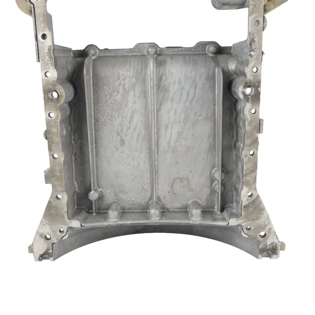 Coppa Olio Superiore Coperchio Pannello OM642.990 per Mercedes W639 con numero di parte A6420142402 Mercedes W639 Coppa Olio Superiore Coperchio Pannello OM642.990 - SKU A6420142402 - Numero di parte A6420142402