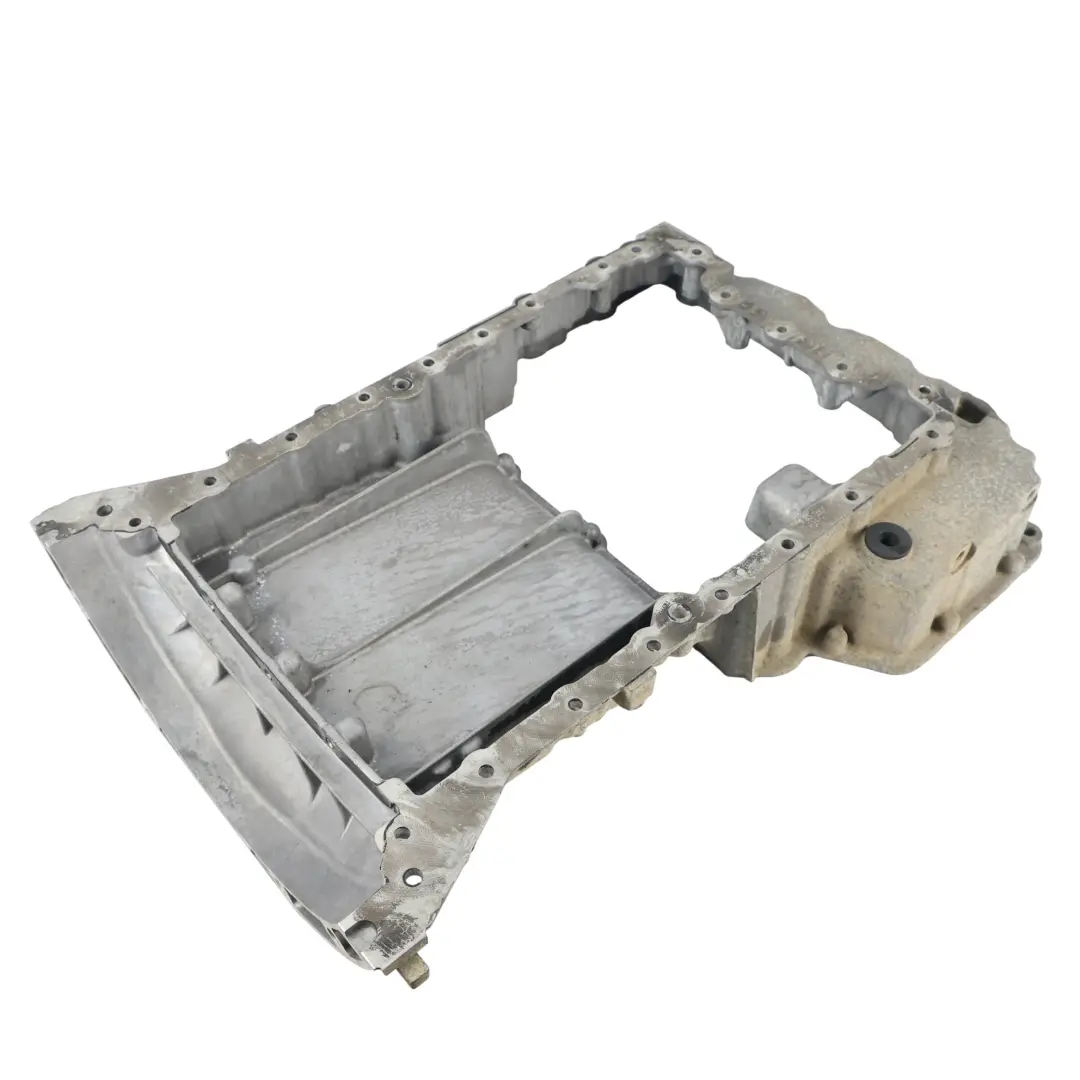 Mercedes W639 Cárter Aceite Superior Tapa Panel OM642.990 - SKU A6420142402 - Número de pieza A6420142402