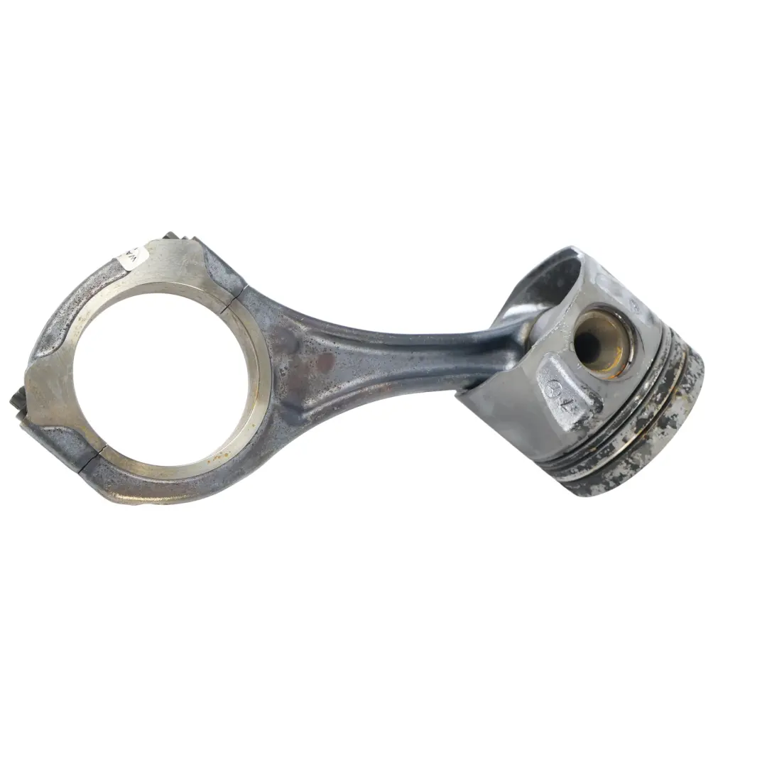 Kolben Pleuelstange Links OM642.975 für Mercedes W639 Motor mit Teilenummer A6420301318 Mercedes W639 Motor Kolben Pleuelstange Links OM642.975 - SKU A6420301318 - Teilenummer A6420301318