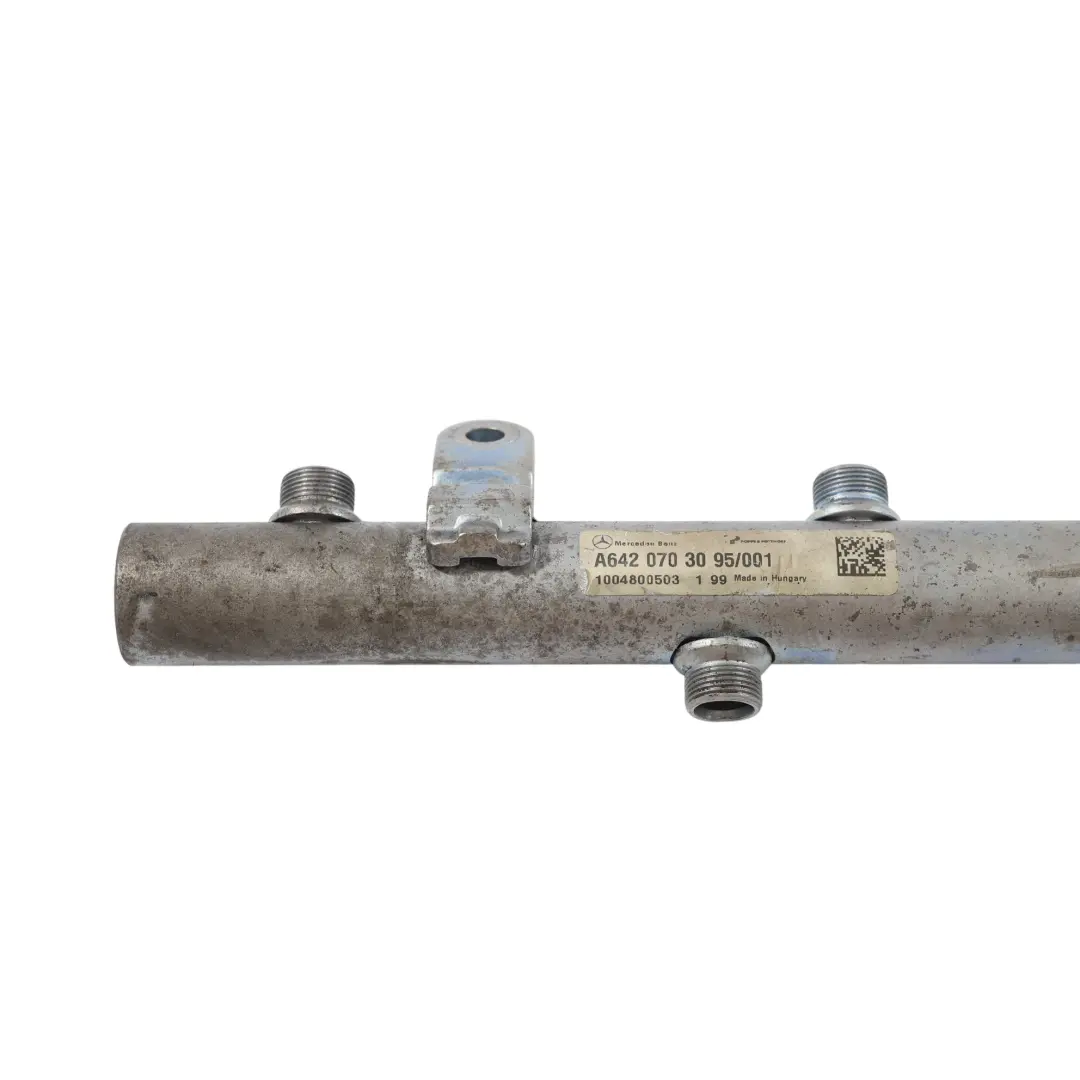 Rail Mercedes W164 W207 W212 OM642 Injector Pressure Line Right O/S to Fuel with Part number A6420703095 Fuel Rail Mercedes W164 W207 W212 OM642 Injector Pressure Line Right O/S - SKU A6420703095-1 - Part number A6420703095