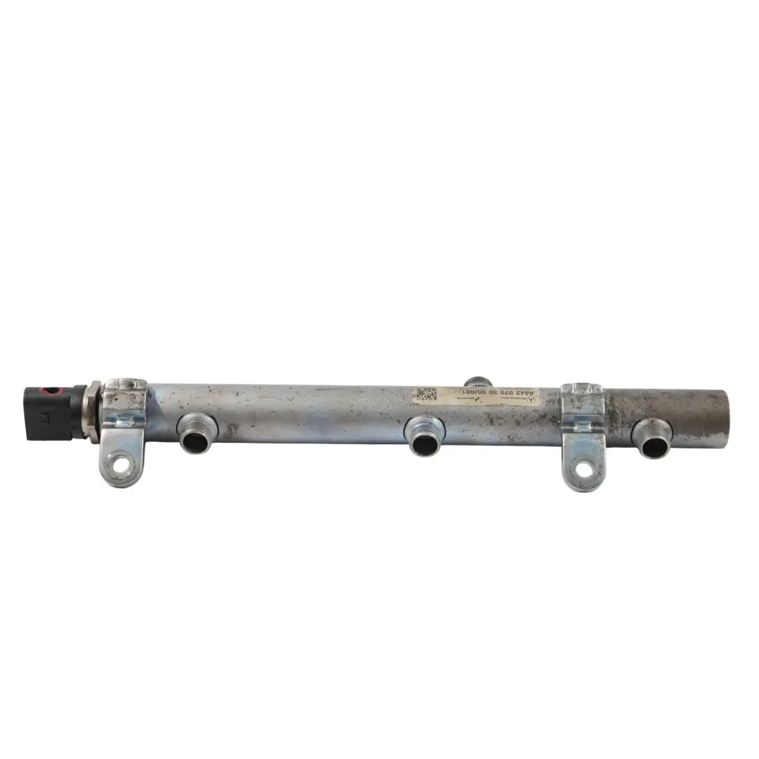 Rail Mercedes W164 W207 W212 OM642 Injector Pressure Line Right O/S to Fuel with Part number A6420703095 Fuel Rail Mercedes W164 W207 W212 OM642 Injector Pressure Line Right O/S - SKU A6420703095-1 - Part number A6420703095