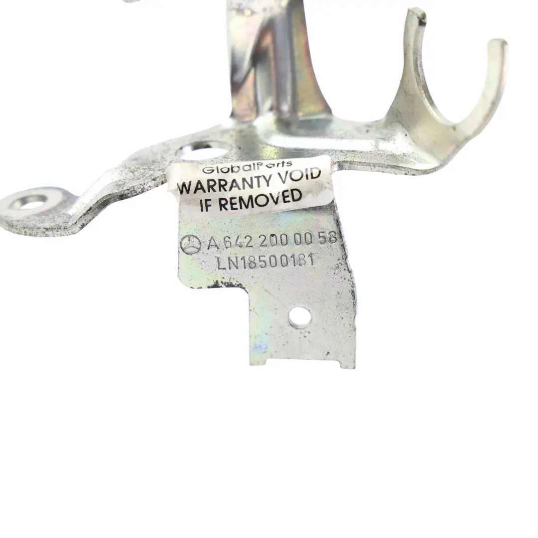 Mercedes W204 Tuyau Purge Refroidissement Moteur Diesel - SKU A6422000058 - Numéro de pièce A6422000058