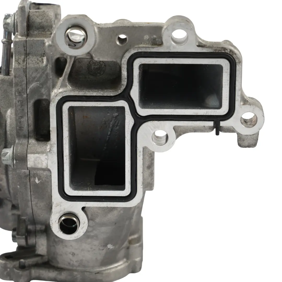  Pompa dell'acqua Mercedes W213 OM654 Pompa raffreddamento motore - SKU A6542002300 - Numero di parte A6542010010
