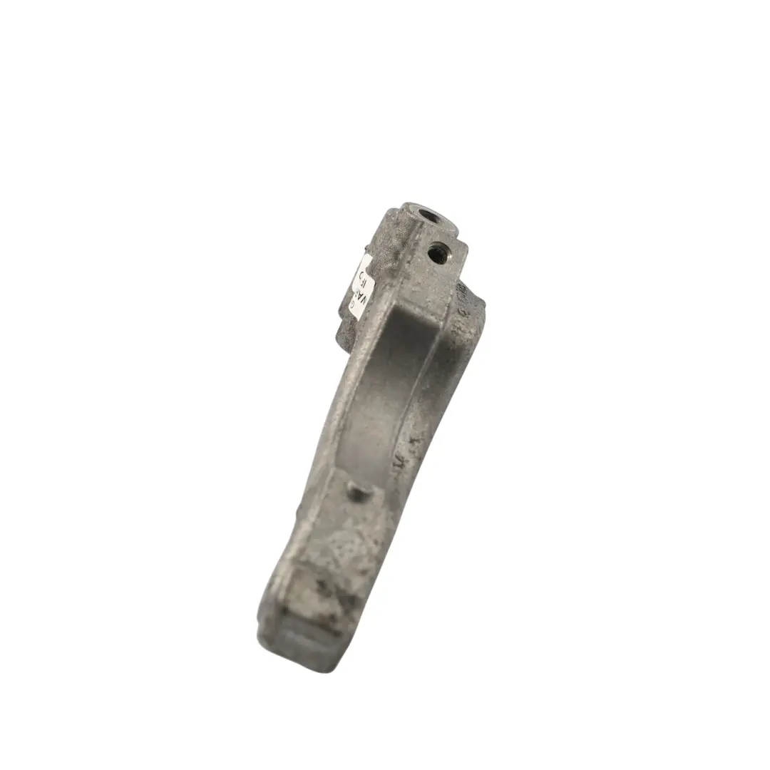 Wasserpumpe Halter Halterung Montage OM654 für Mercedes W205 mit Teilenummer A6542038600 Mercedes W205 Wasserpumpe Halter Halterung Montage OM654 - SKU A6542038600 - Teilenummer A6542038600