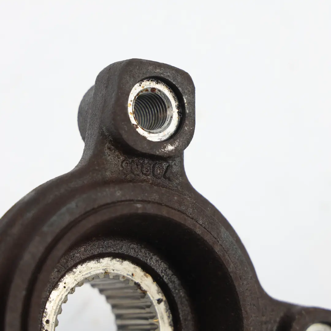 W907 Getriebegehäuse Automatik Flansch Verbindung für Mercedes mit Teilenummer A9062720200 Mercedes W907 Getriebegehäuse Automatik Flansch Verbindung - SKU A9062720200 - Teilenummer A9062720200