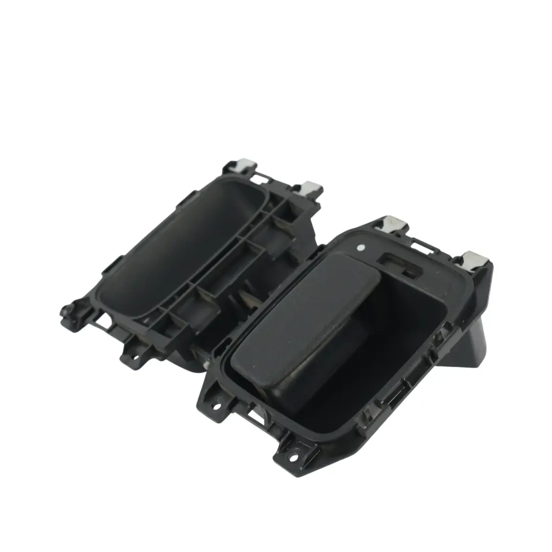 Mercedes W447 Sprinter Maniglia Interna Porta Posteriore Destra - SKU A9067600061-3 - Numero di parte A9067600061