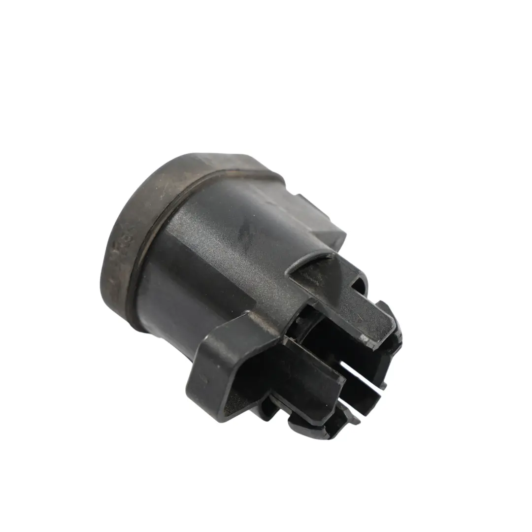 MK2 Soporte Bracket Radiador Refrigerante para Ford Transit Connect con número de pieza AV61-8125-GB Ford Transit Connect MK2 Soporte Bracket Radiador Refrigerante - SKU AV61-8125-GB - Número de pieza AV61-8125-GB