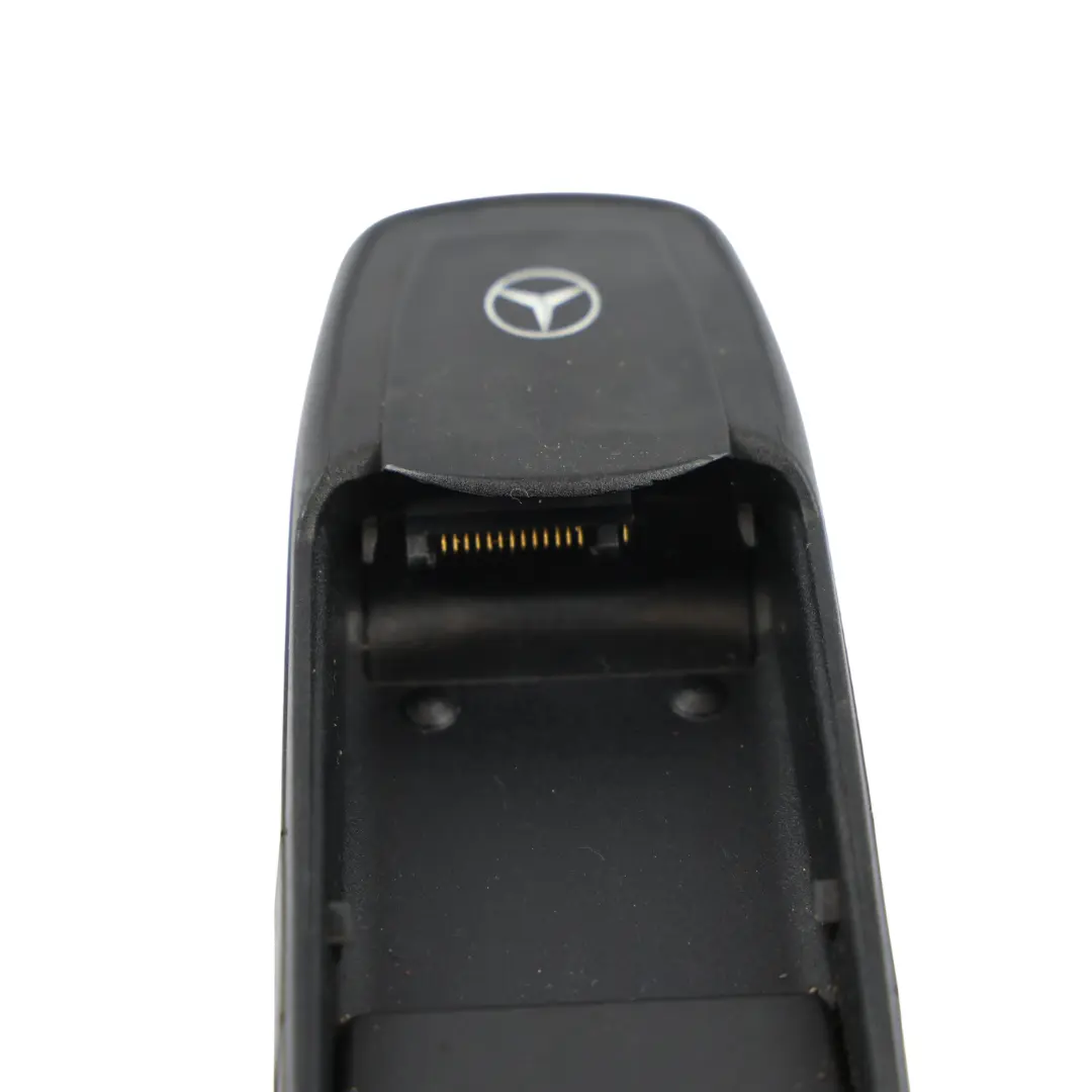 Mercedes W203 Soporte Adaptador Teléfono Móvil Manos Libres Bluetooth - SKU B67875846-1 - Número de pieza B67875846