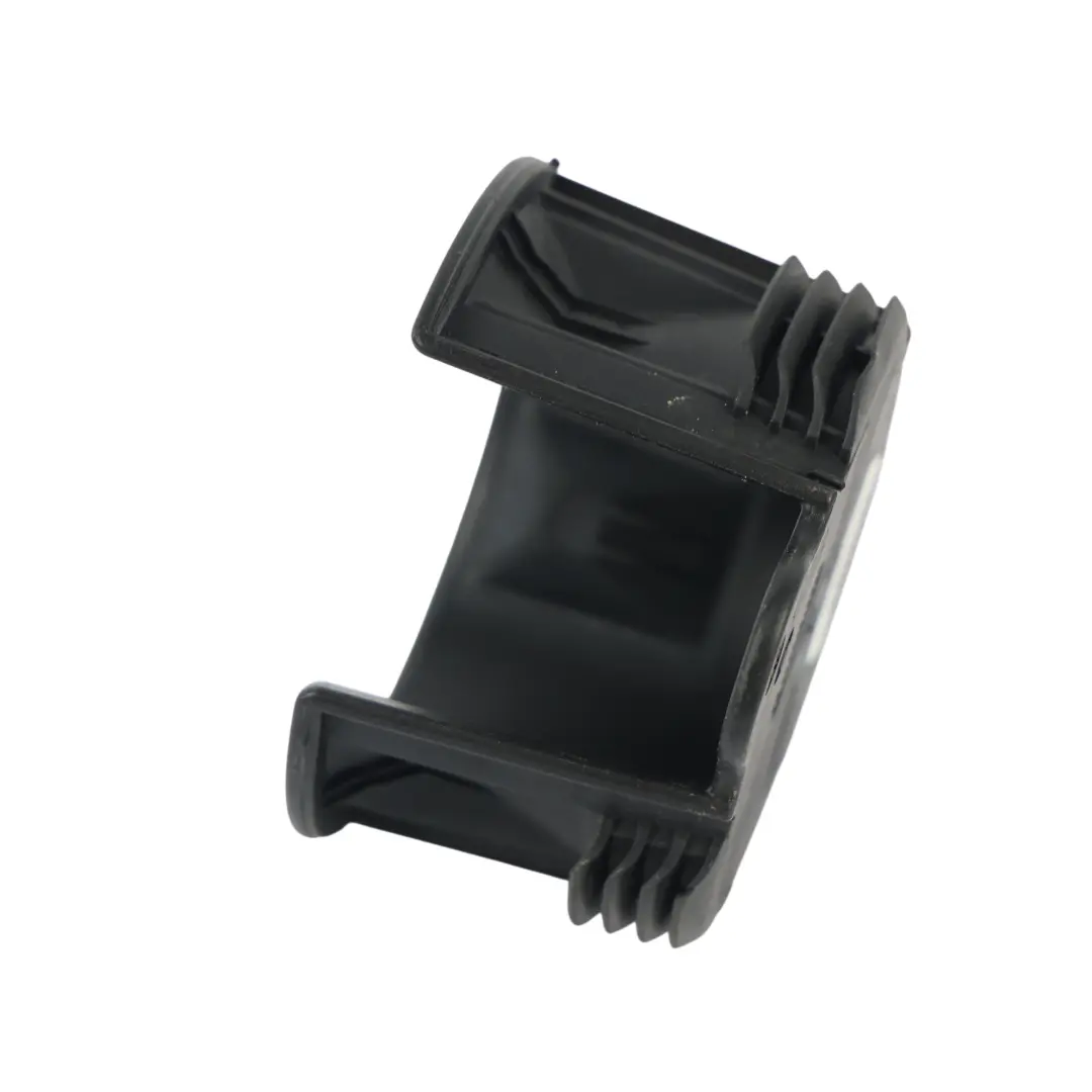 Uchwyt Na Kubek Tunelu Środkowego BH22-046B94-AE do Range Rover Sport L494 o numerze LR087454 Range Rover Sport L494 Uchwyt Na Kubek Tunelu Środkowego BH22-046B94-AE - SKU LR087454 - Numer Części LR087454