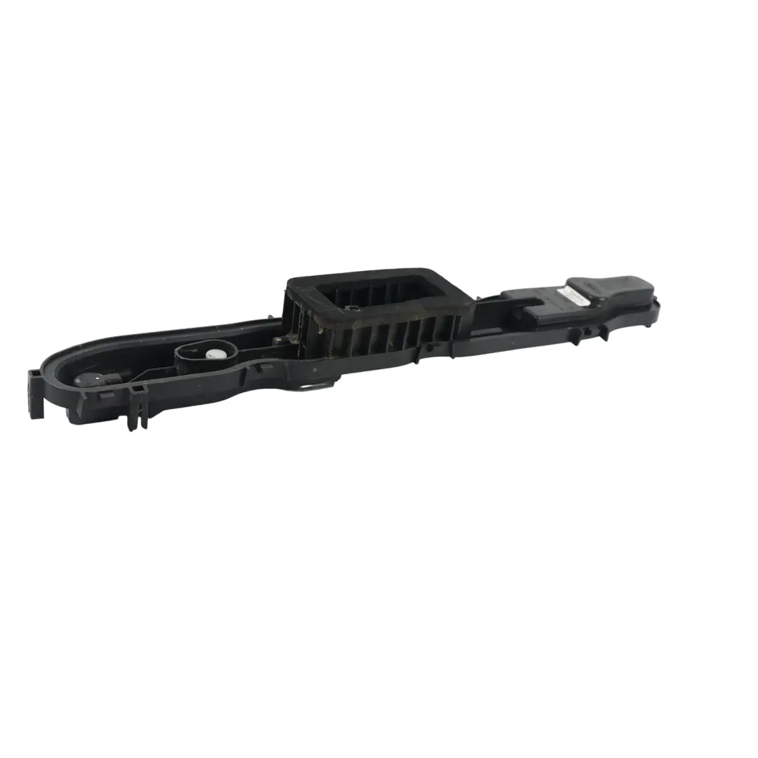 Ford Transit Custom Lampenhalter Rücklicht Hinten Rechts - SKU BK21-13N004-AB - Teilenummer BK21-13N004-AB