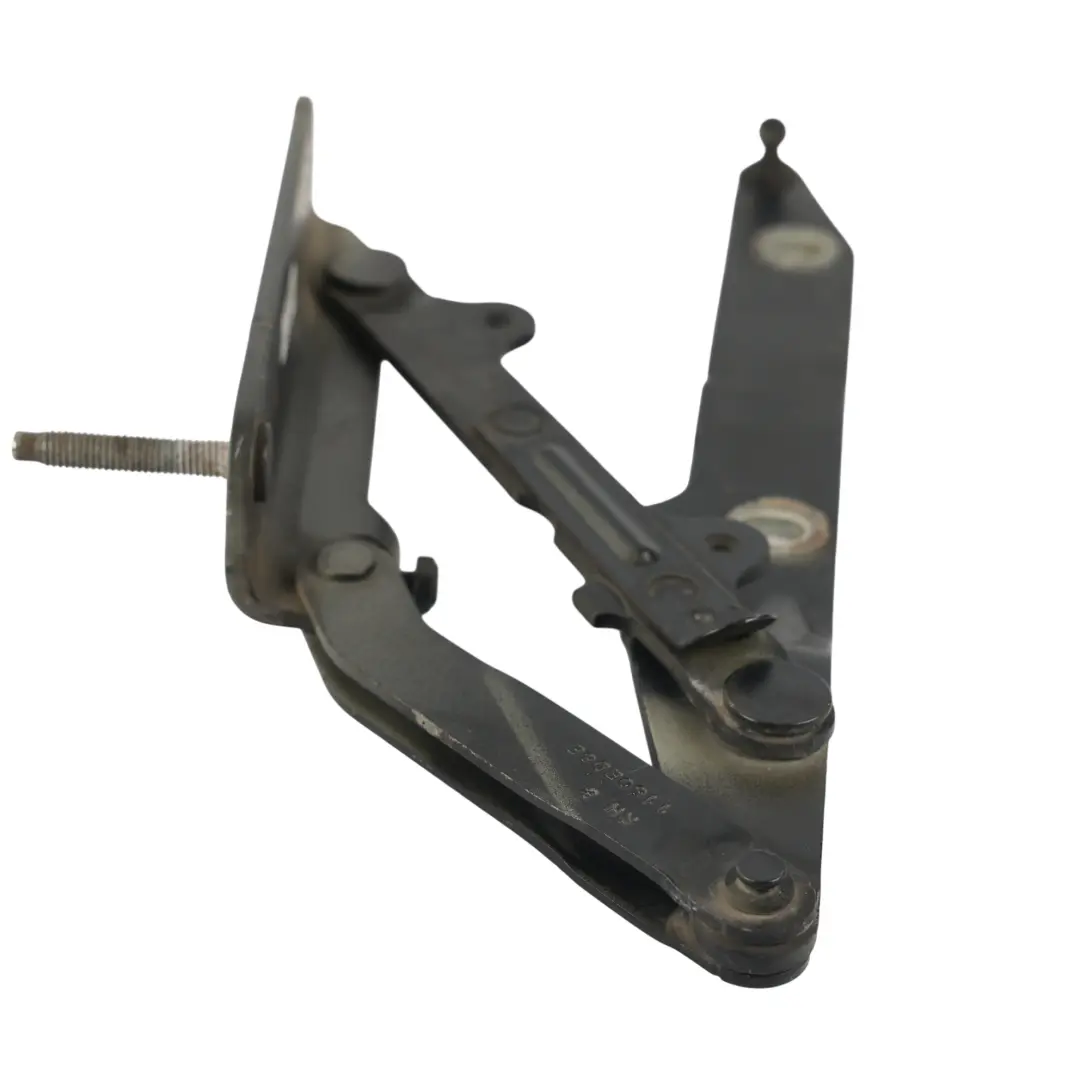 Zawias Maski Prawy Czarny Java 697 do Land Rover Discovery 4 L319 Sport L320 o numerze BKB780021 Land Rover Discovery 4 L319 Sport L320 Zawias Maski Prawy Czarny Java 697 - SKU BKB780021-JAB - Numer Części BKB780021