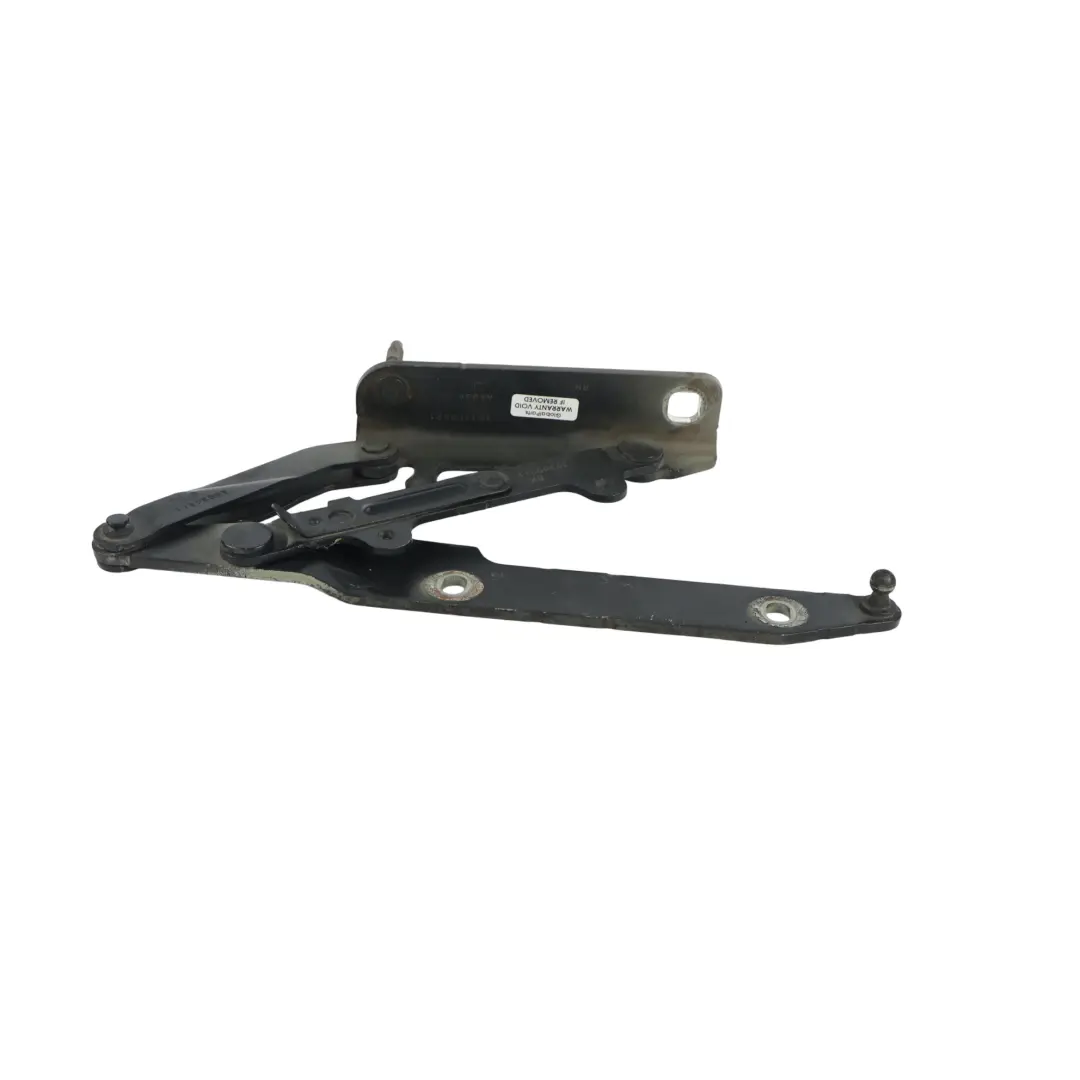 Zawias Maski Prawy Czarny Java 697 do Land Rover Discovery 4 L319 Sport L320 o numerze BKB780021 Land Rover Discovery 4 L319 Sport L320 Zawias Maski Prawy Czarny Java 697 - SKU BKB780021-JAB - Numer Części BKB780021