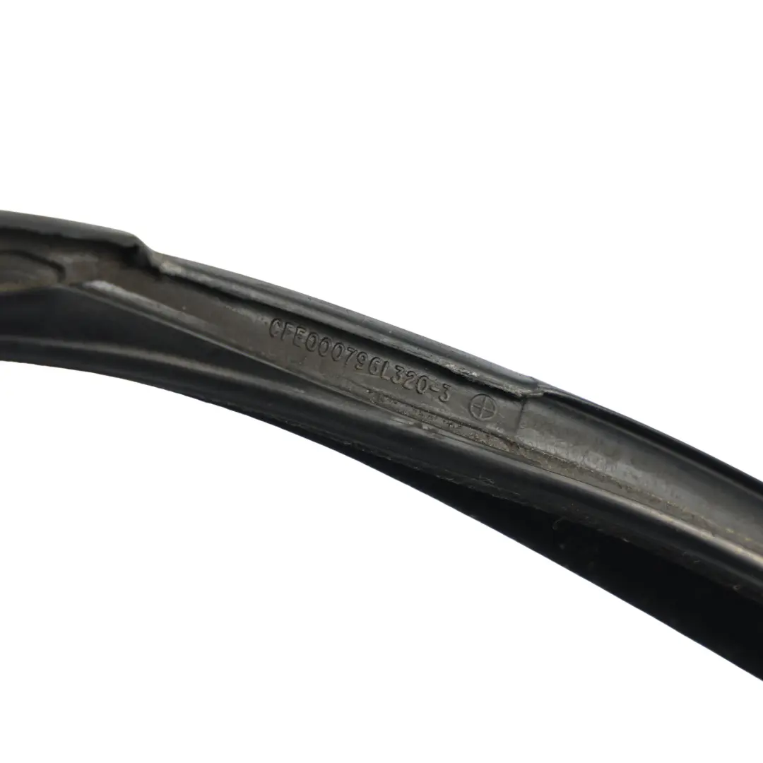 Range Rover L320 Joint Étanchéité Vitre Porte Avant Gauche - SKU CFE000796 - Numéro de pièce CFE000796