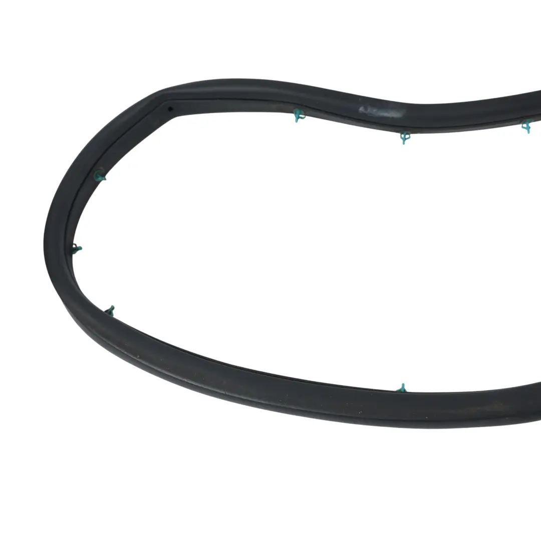 Door Seal Gasket Surround Right O/S to Land Rover Freelander L314 Rear with Part number CFE102700 Land Rover Freelander L314 Rear Door Seal Gasket Surround Right O/S - SKU CFE102700 - Part number CFE102700