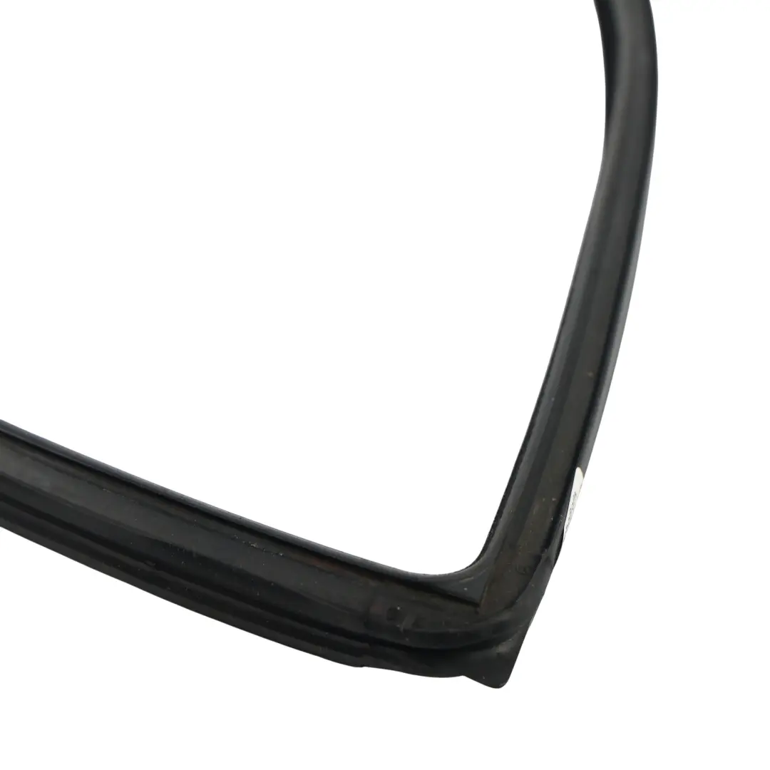 Door Window Seal Gasket Left N/S to Land Rover Discovery 3 L319 Rear with Part number CGE000452 Land Rover Discovery 3 L319 Rear Door Window Seal Gasket Left N/S - SKU CGE000452 - Part number CGE000452
