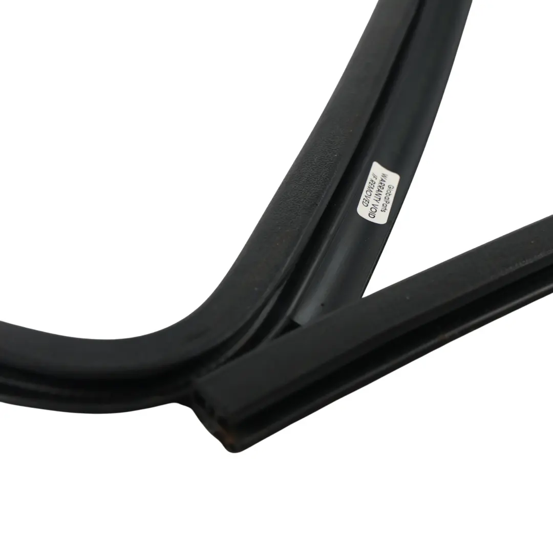 Land Rover Freelander L314 Joint Vitre Arrière Droit - SKU CGE000660 - Numéro de pièce CGE000660
