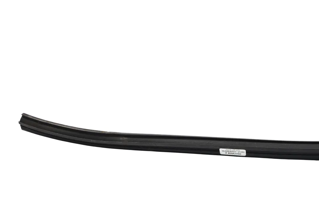 Joint Cadre Vitre Porte Arrière Droit 5H32-26258-AA pour Range Rover Sport L320 à propos du numéro de pièce CGE000845 Range Rover Sport L320 Joint Cadre Vitre Porte Arrière Droit 5H32-26258-AA - SKU CGE000845 - Numéro de pièce CGE000845