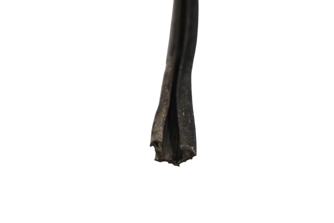 Joint Cadre Vitre Porte Arrière Droit 5H32-26258-AA pour Range Rover Sport L320 à propos du numéro de pièce CGE000845 Range Rover Sport L320 Joint Cadre Vitre Porte Arrière Droit 5H32-26258-AA - SKU CGE000845 - Numéro de pièce CGE000845