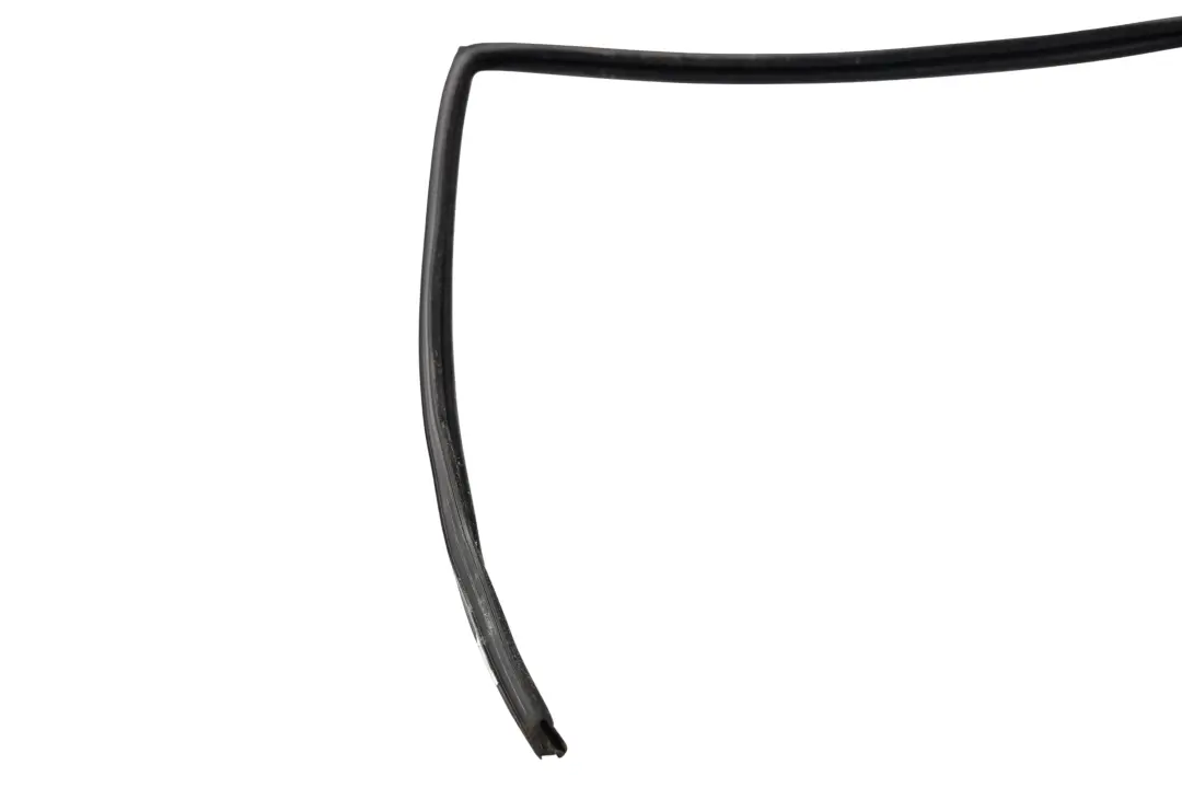 Joint Cadre Vitre Porte Arrière Gauche 5H32-26258-BA pour Range Rover Sport L320 à propos du numéro de pièce CGE000855 Range Rover Sport L320 Joint Cadre Vitre Porte Arrière Gauche 5H32-26258-BA - SKU CGE000855 - Numéro de pièce CGE000855