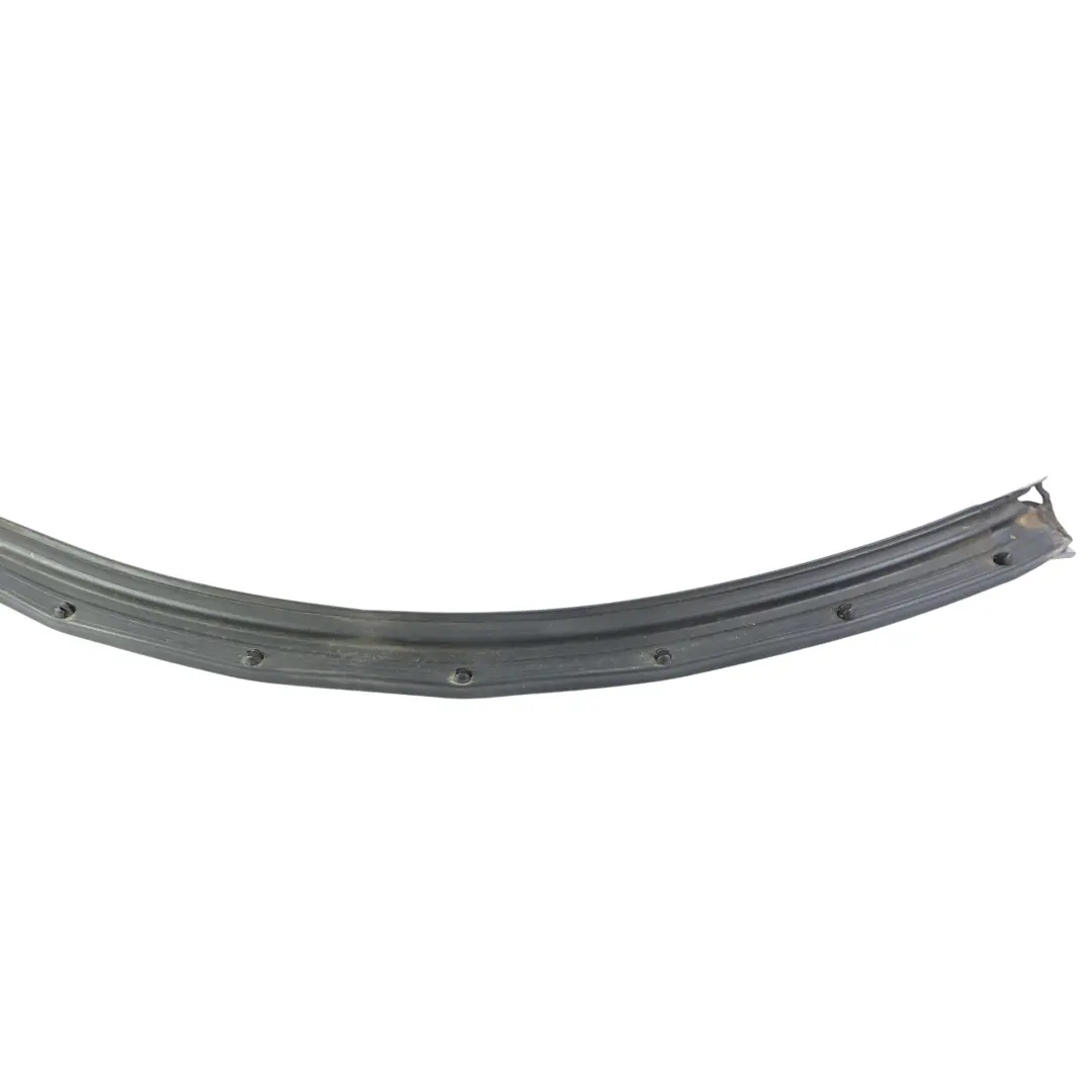 Range Rover L322 Joint Étanchéité Porte Arrière Inférieur Gauche 1H4Z7824692GAA - SKU CHB000031 - Numéro de pièce CHB000031