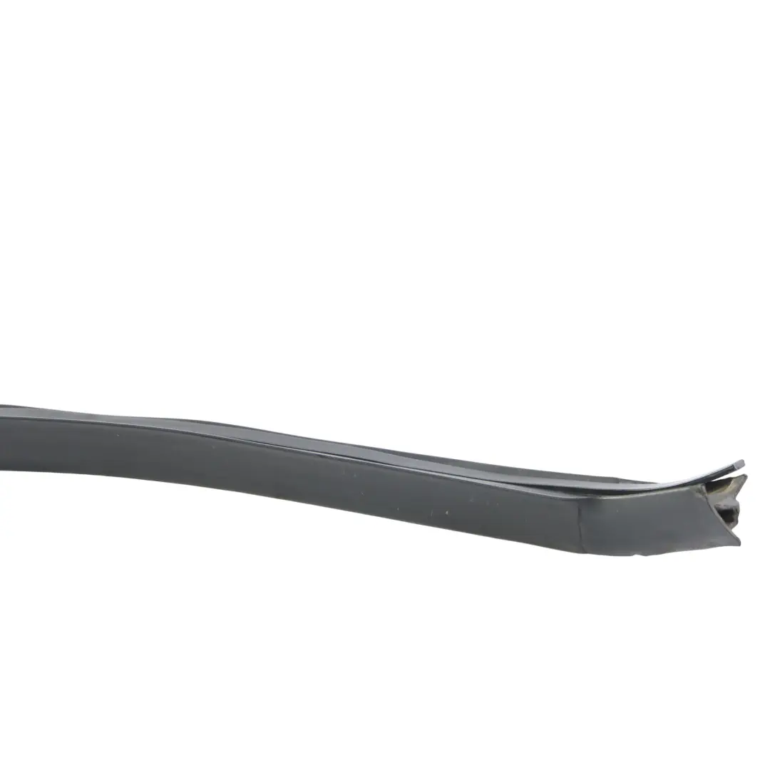 Guarnizione Inferiore Porta Posteriore Sinistra 1H4Z7824692GAA per Range Rover L322 con numero di parte CHB000031 Range Rover L322 Guarnizione Inferiore Porta Posteriore Sinistra 1H4Z7824692GAA - SKU CHB000031 - Numero di parte CHB000031