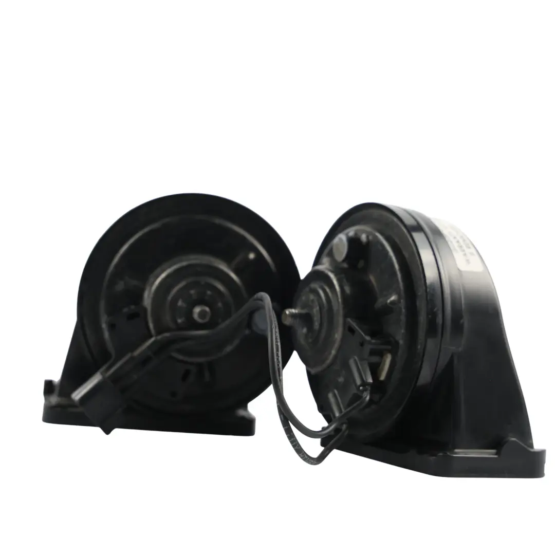 Coppia Clacson Tono Alto Basso per Range Rover Sport L494 con numero di parte CPLA-13A803-AC Range Rover Sport L494 Coppia Clacson Tono Alto Basso - SKU CPLA-13A803-AC - Numero di parte CPLA-13A803-AC