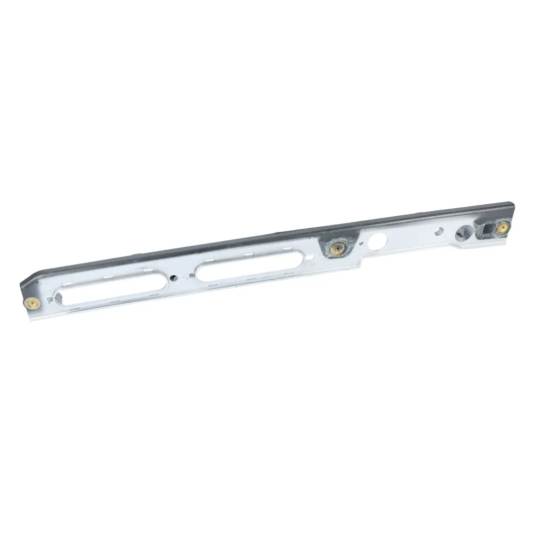 Soporte Montaje Aleta Delantera Superior Derecho para Range Rover L494 con número de pieza CPLA-16150-AE Range Rover L494 Soporte Montaje Aleta Delantera Superior Derecho - SKU CPLA-16150-AE - Número de pieza CPLA-16150-AE
