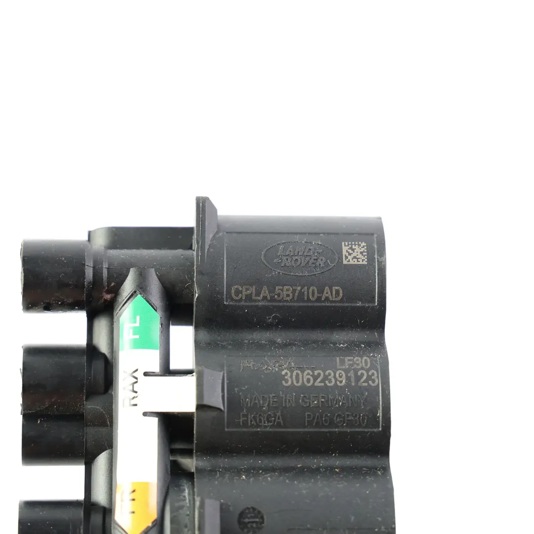 Suspension Valve Block to Range Rover Sport L494 Air with Part number CPLA-5B710-AD Range Rover Sport L494 Air Suspension Valve Block - SKU CPLA-5B710-AD - Part number CPLA-5B710-AD