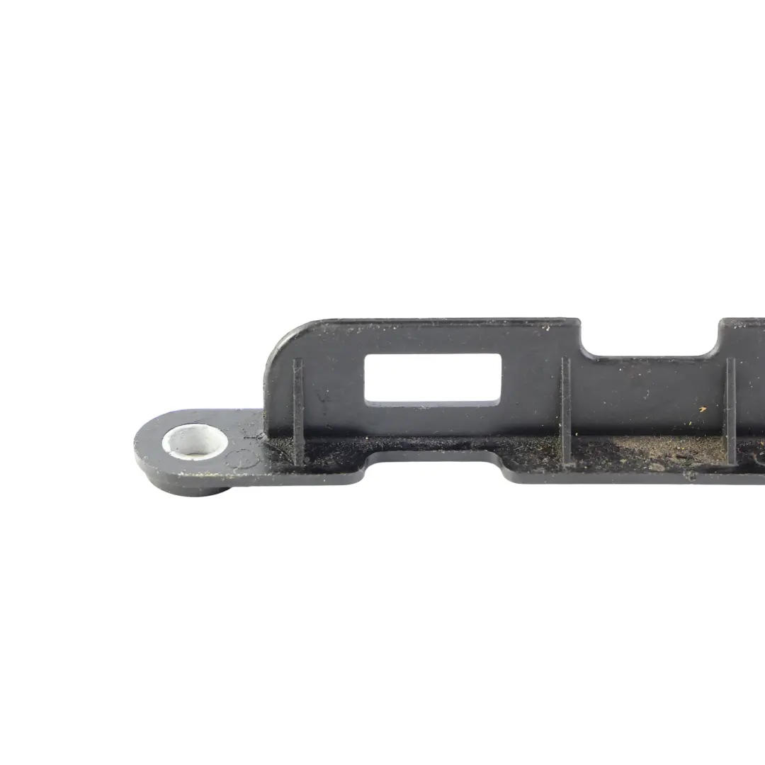 Range Rover Discovery 5 L462 Luftfilterkasten Halterung - SKU CPLA-9C131-AA - Teilenummer CPLA-9C131-AA