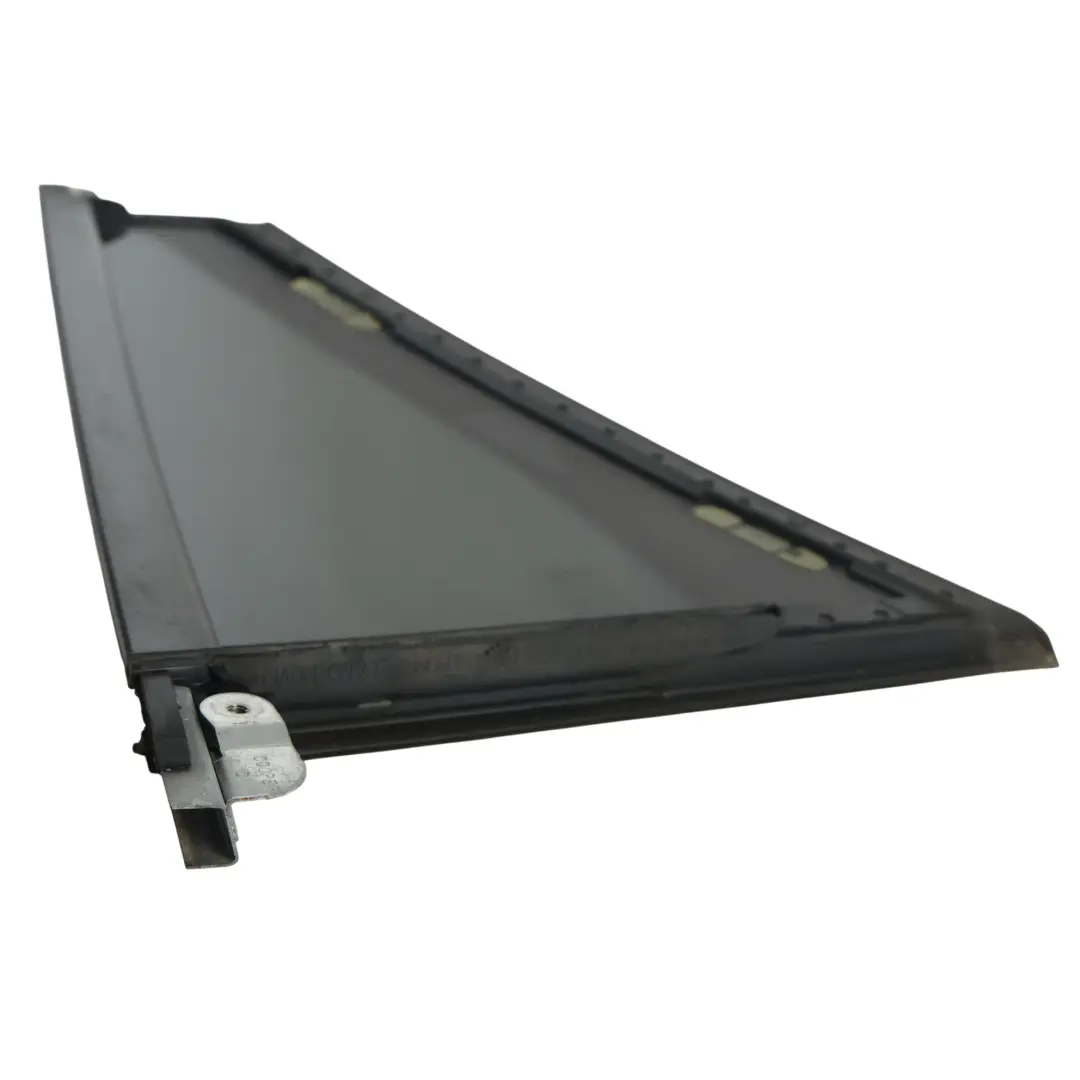 Quarter Glass Glazing AS3 Right O/S to Range Rover Sport L320 Rear with Part number CVB500324 Range Rover Sport L320 Rear Quarter Glass Glazing AS3 Right O/S - SKU CVB500324 - Part number CVB500324