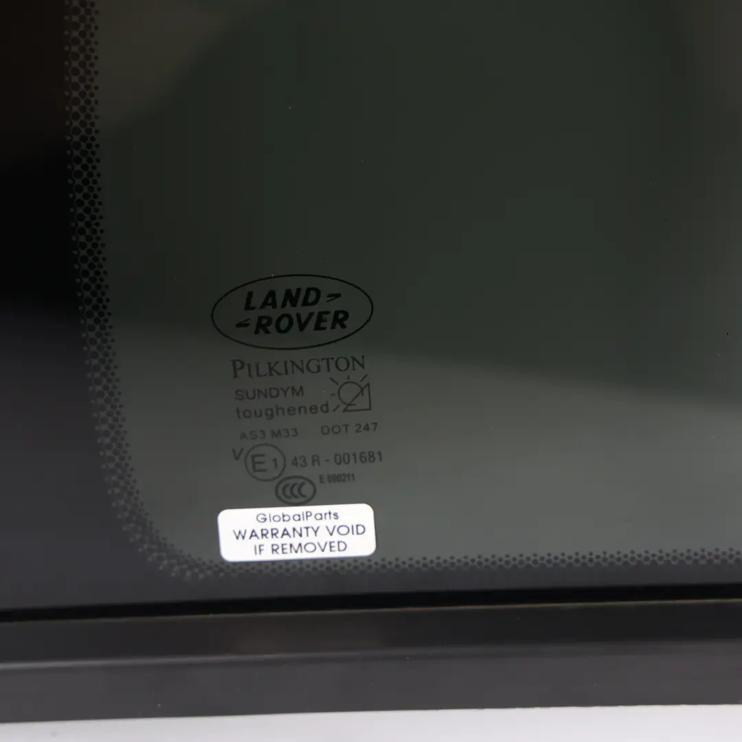 Vitre Custode Arrière Droite AS3 pour Range Rover Sport L320 à propos du numéro de pièce CVB500324 Range Rover Sport L320 Vitre Custode Arrière Droite AS3 - SKU CVB500324 - Numéro de pièce CVB500324