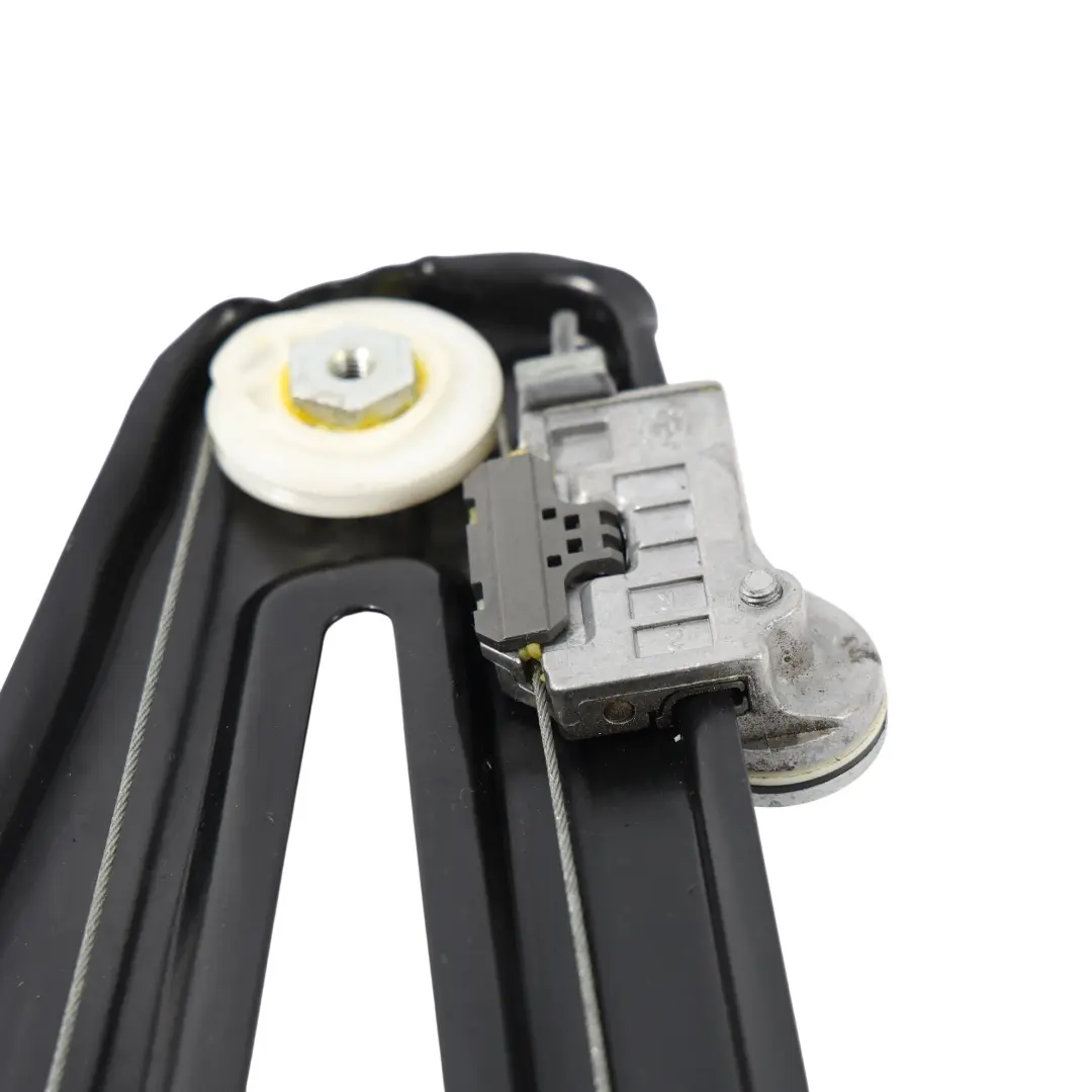 Regulador Ventana Trasero Derecho CVH000041 para Range Rover L322 Motor con número de pieza CVH500100 Range Rover L322 Motor Regulador Ventana Trasero Derecho CVH000041 - SKU CVH500100 - Número de pieza CVH500100