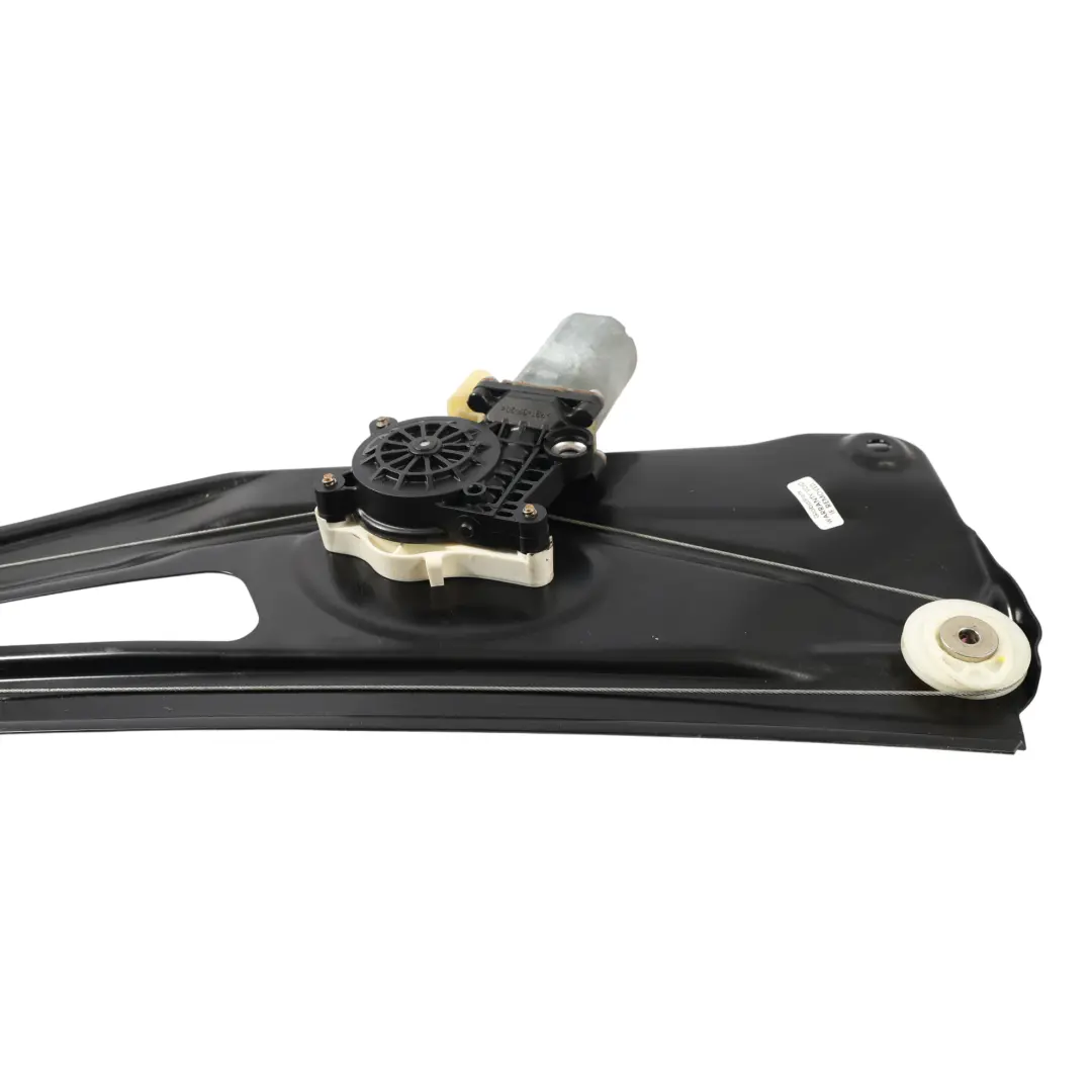 Motore Alzacristallo Posteriore Sinistro per Land Rover L322 con numero di parte CVH500110 Land Rover L322 Motore Alzacristallo Posteriore Sinistro - SKU CVH500110 - Numero di parte CVH500110