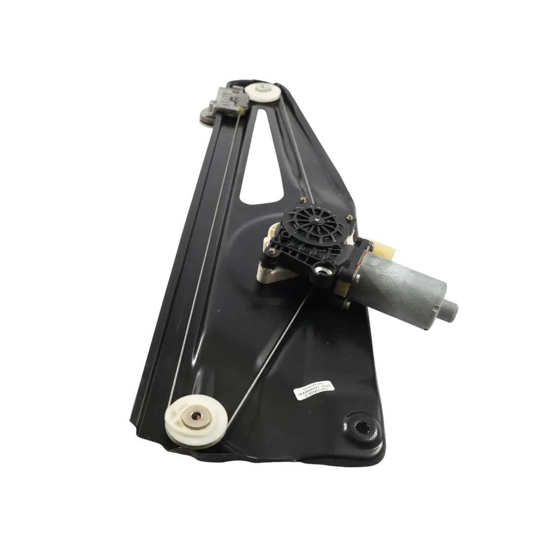 Motore Alzacristallo Posteriore Sinistro per Land Rover L322 con numero di parte CVH500110 Land Rover L322 Motore Alzacristallo Posteriore Sinistro - SKU CVH500110 - Numero di parte CVH500110