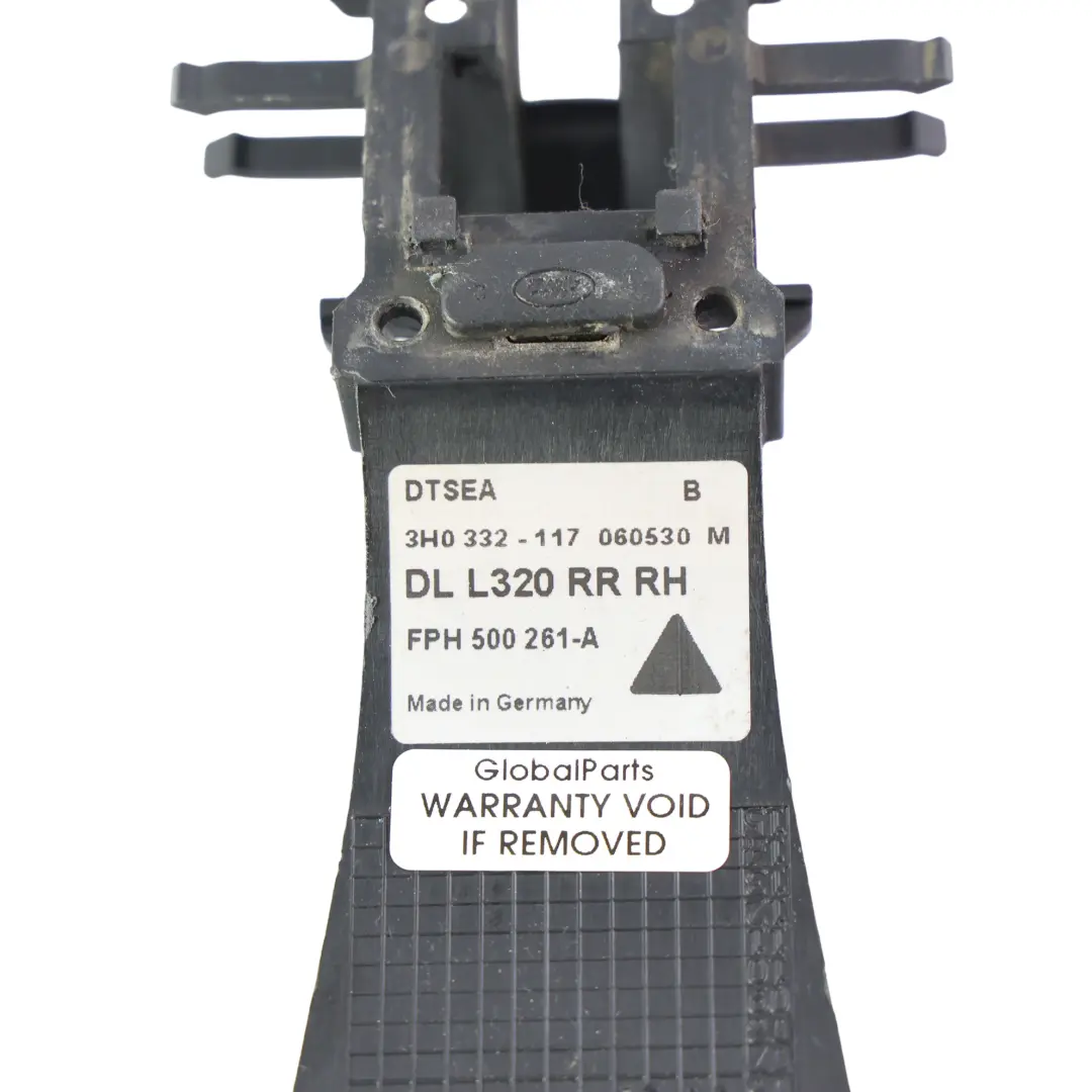 Range Rover L320 Supporto Maniglia Porta Posteriore Destra FPH500261A - SKU CXF500140 - Numero di parte CXF500140