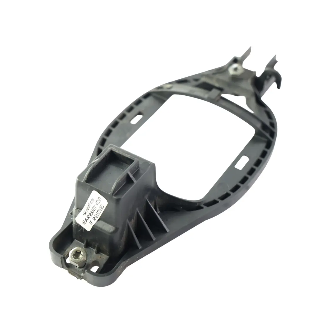 Support Poignée Porte Extérieure Côté Passager XH4222410AA pour Range Rover L322 à propos du numéro de pièce CXL000021 Range Rover L322 Support Poignée Porte Extérieure Côté Passager XH4222410AA - SKU CXL000021 - Numéro de pièce CXL000021