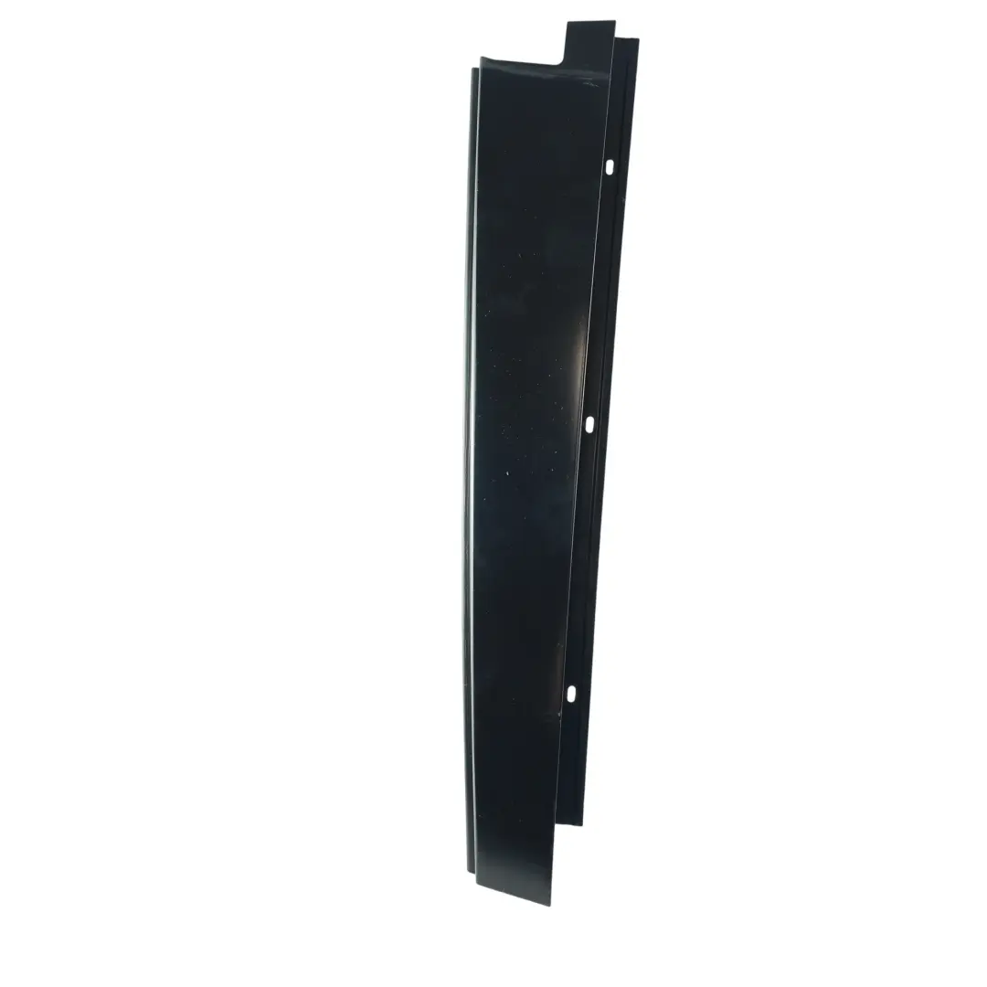 Baguette Vitre Porte Arrière Droite pour Range Rover L322 à propos du numéro de pièce DDE000120PMD Range Rover L322 Baguette Vitre Porte Arrière Droite - SKU DDE000120PMD - Numéro de pièce DDE000120PMD