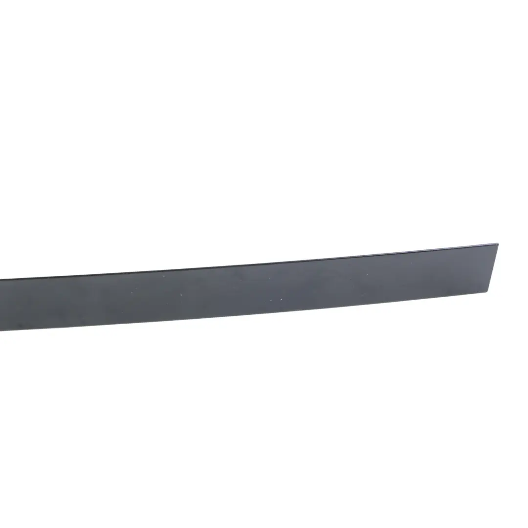 Land Rover Baguette Finition Vitre Porte Arrière Gauche - SKU DDE000150PMD - Numéro de pièce DDE000150PMD