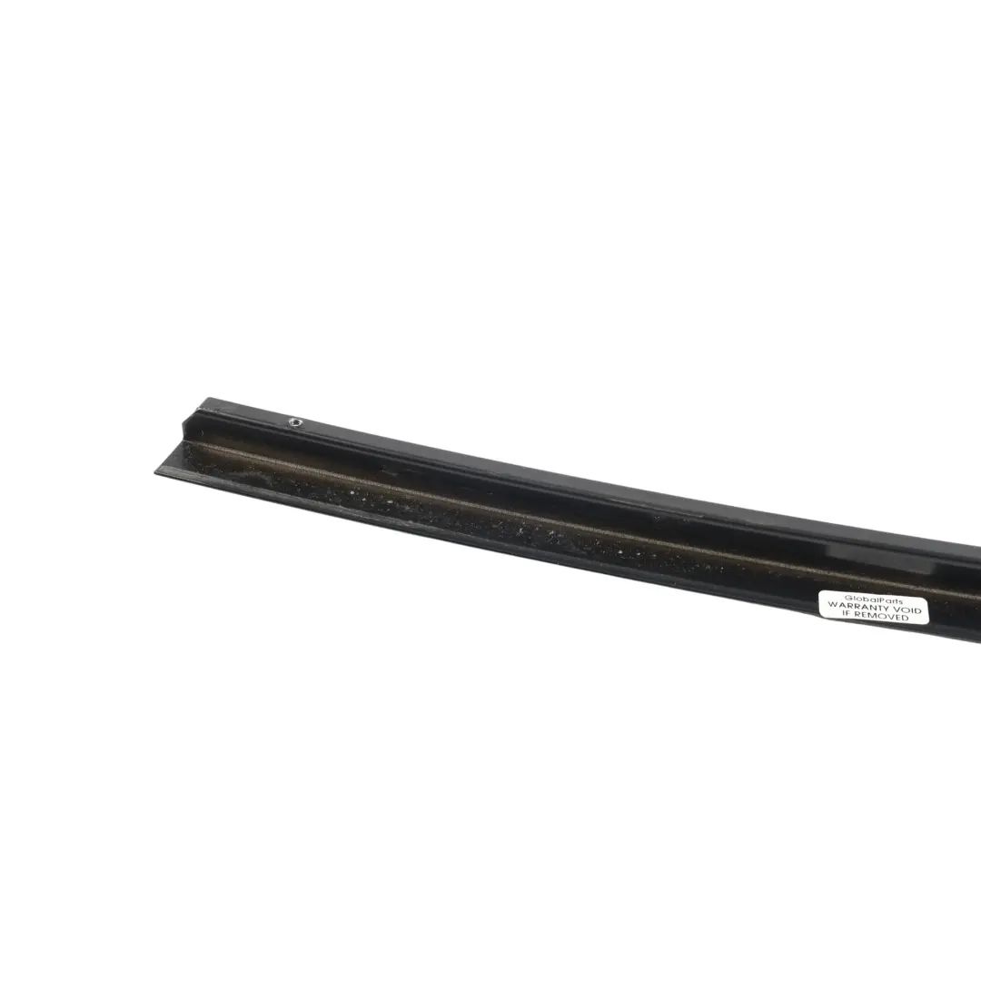 Bande Garniture Panneau Porte Arrière Gauche pour Land Rover L322 à propos du numéro de pièce DDE000170PMD Land Rover L322 Bande Garniture Panneau Porte Arrière Gauche - SKU DDE000170PMD - Numéro de pièce DDE000170PMD