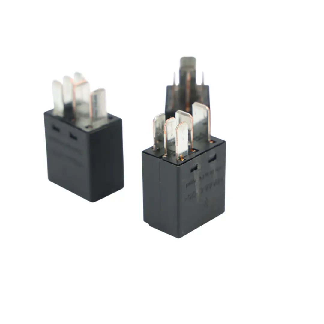 Relais 4 Broches 12V 20A Set x3 pour Range Rover Evoque L538 à propos du numéro de pièce DH22-14B192-BA Range Rover Evoque L538 Relais 4 Broches 12V 20A Set x3 - SKU DH22-14B192-BA-1 - Numéro de pièce DH22-14B192-BA