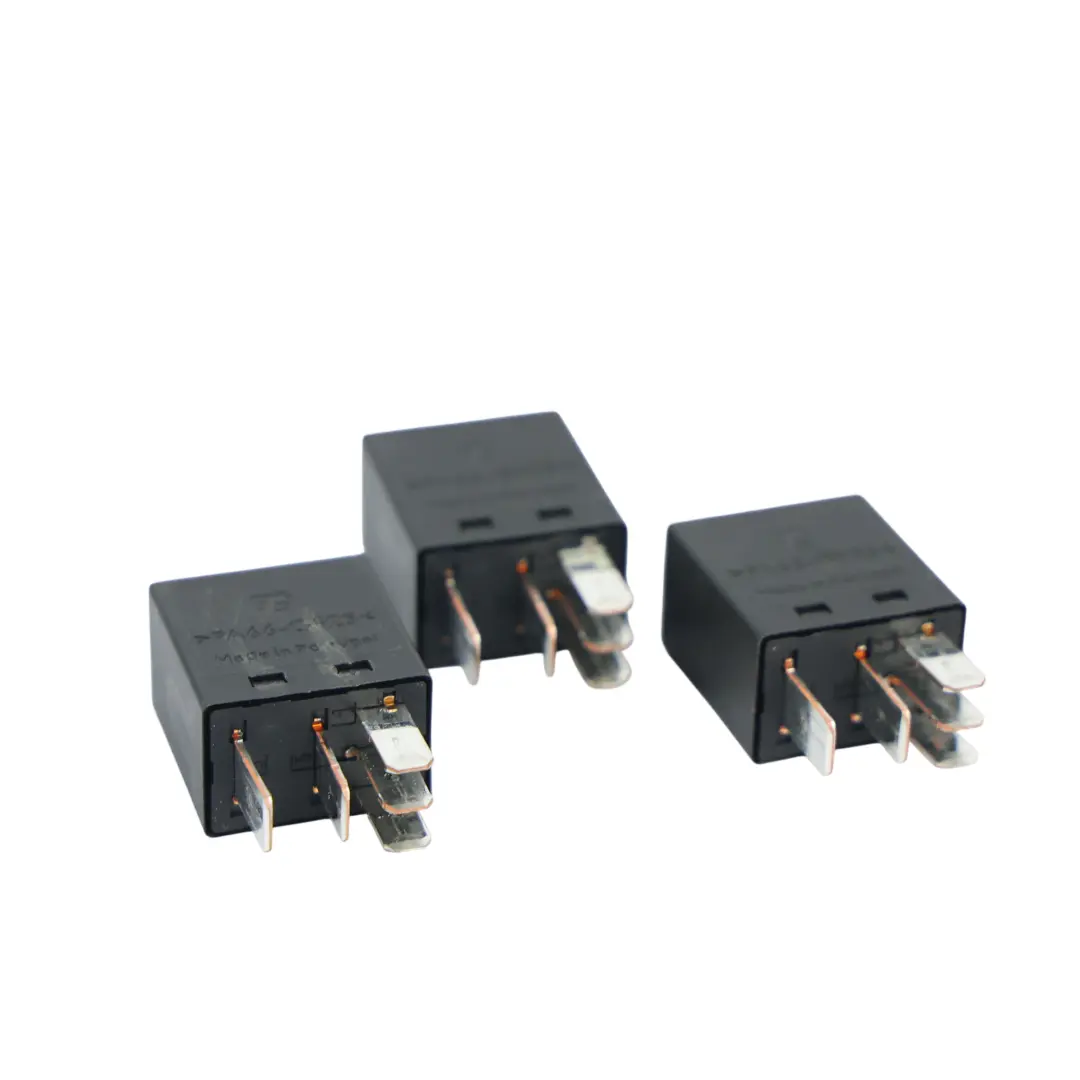 Relais 4 Broches 12V 20A Set x3 pour Range Rover Evoque L538 à propos du numéro de pièce DH22-14B192-BA Range Rover Evoque L538 Relais 4 Broches 12V 20A Set x3 - SKU DH22-14B192-BA-1 - Numéro de pièce DH22-14B192-BA