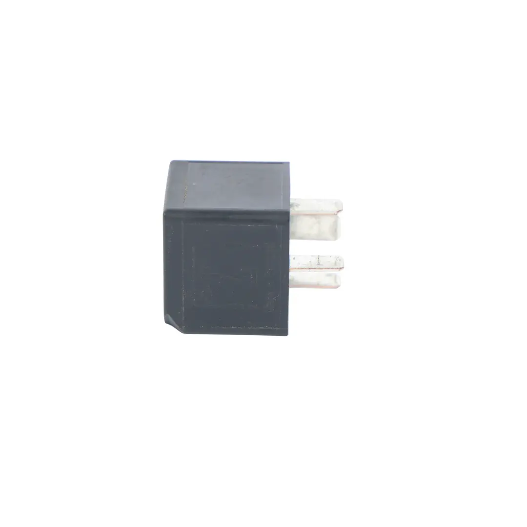 Relais Range Rover Evoque L538 5 Broches 12V 40A Gris pour Land Rover à propos du numéro de pièce DH22-14B192-CA Land Rover Relais Range Rover Evoque L538 5 Broches 12V 40A Gris - SKU DH22-14B192-CA-1 - Numéro de pièce DH22-14B192-CA