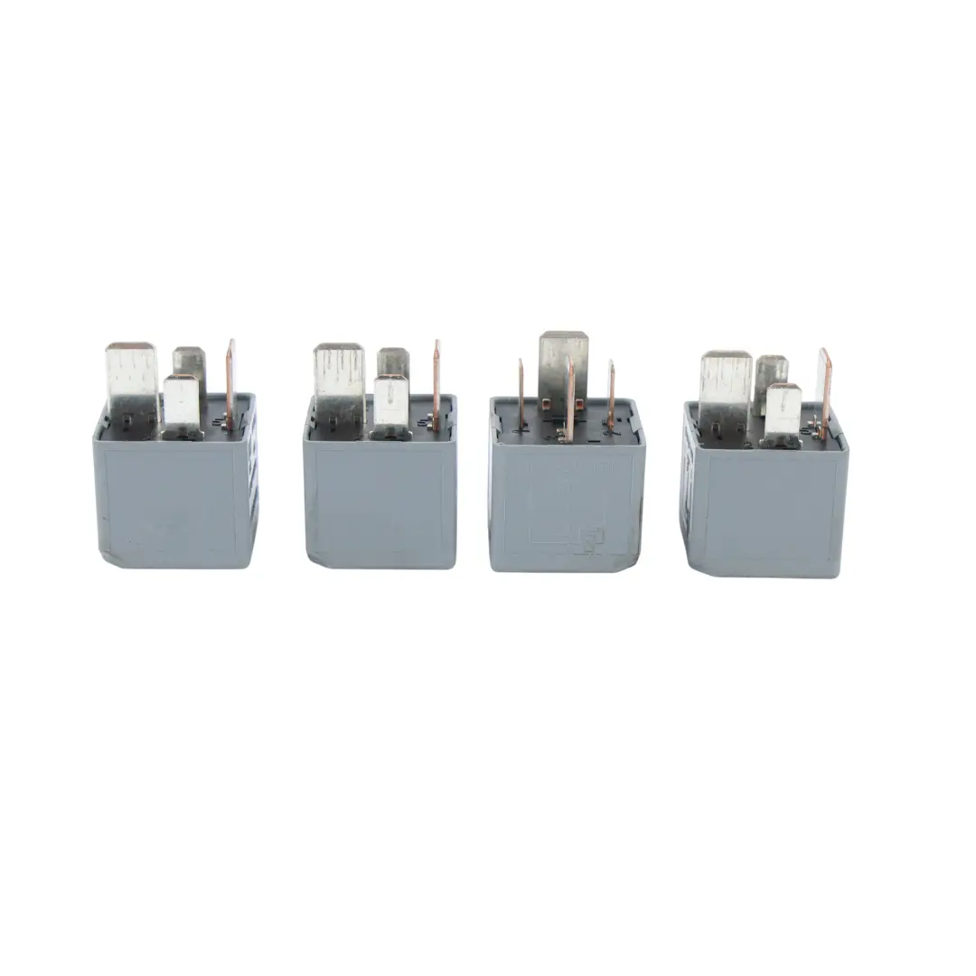 Land Rover Discovery Sport L550 Relé 4 Pines 12V 70A Gris Set X4 - SKU DH22-14B192-EA-1 - Número de pieza DH22-14B192-EA