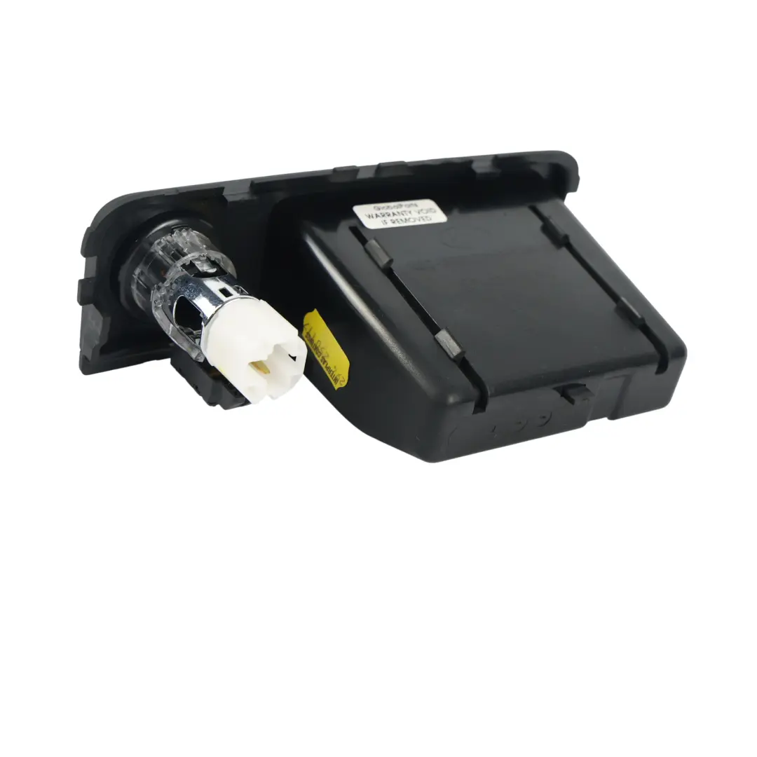 Console Centrale Posacenere Accendino Presa per Range Rover Sport L494 con numero di parte DK62-045L70-A Range Rover Sport L494 Console Centrale Posacenere Accendino Presa - SKU DK62-045L70-A - Numero di parte DK62-045L70-A